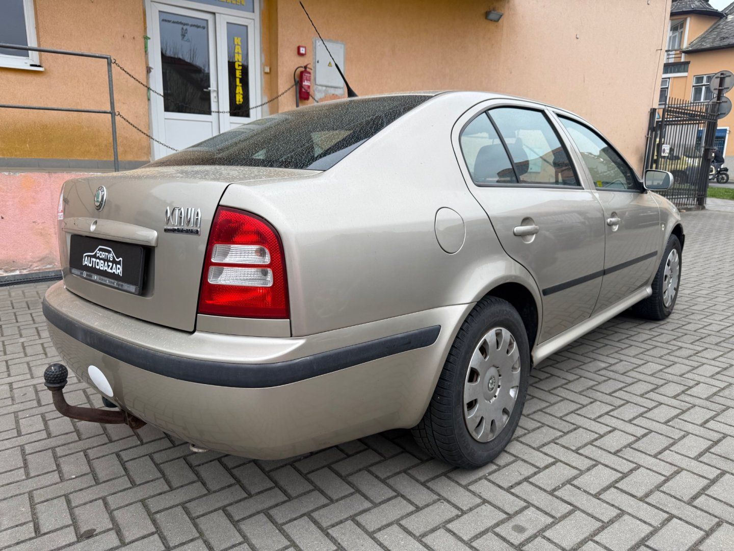 Škoda Octavia, 1.6 MPI - tažné - fotka 4