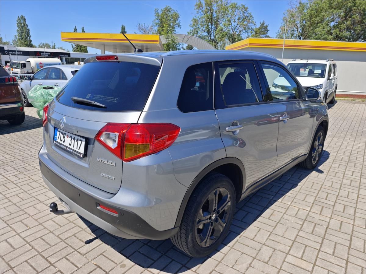 Suzuki Vitara, 1,4 BoosterJet AllGrip  4x4 El - fotka 6