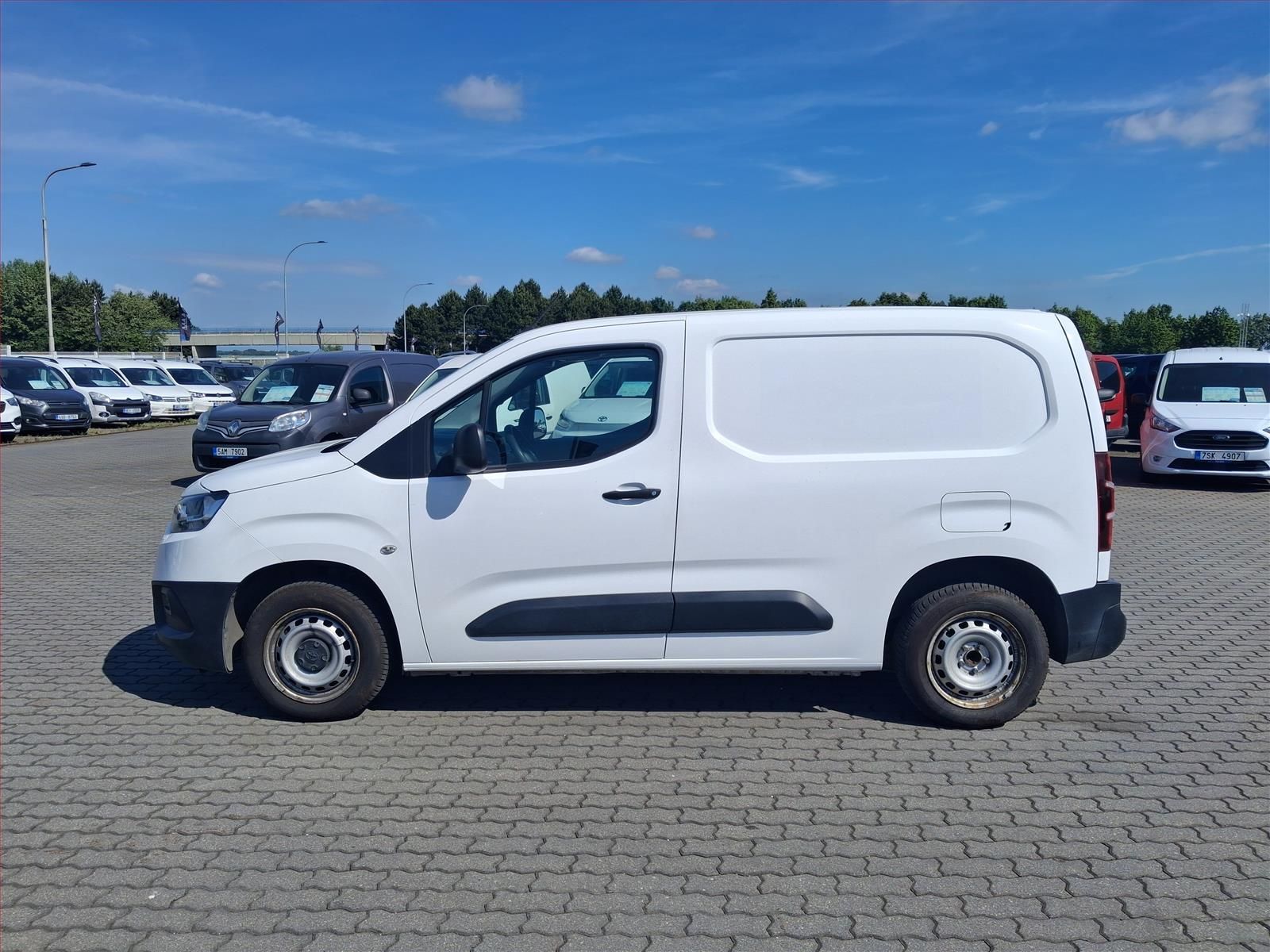 Toyota Proace City, 1.5 D4-D, Klima, ČR, DPH - fotka 3