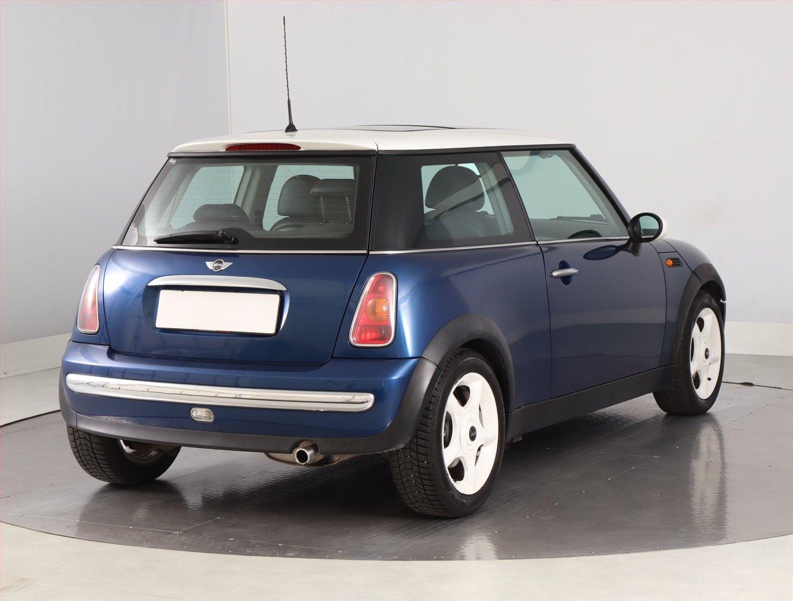 Mini Cooper, Cooper, polokůže, zamluveno - fotka 5