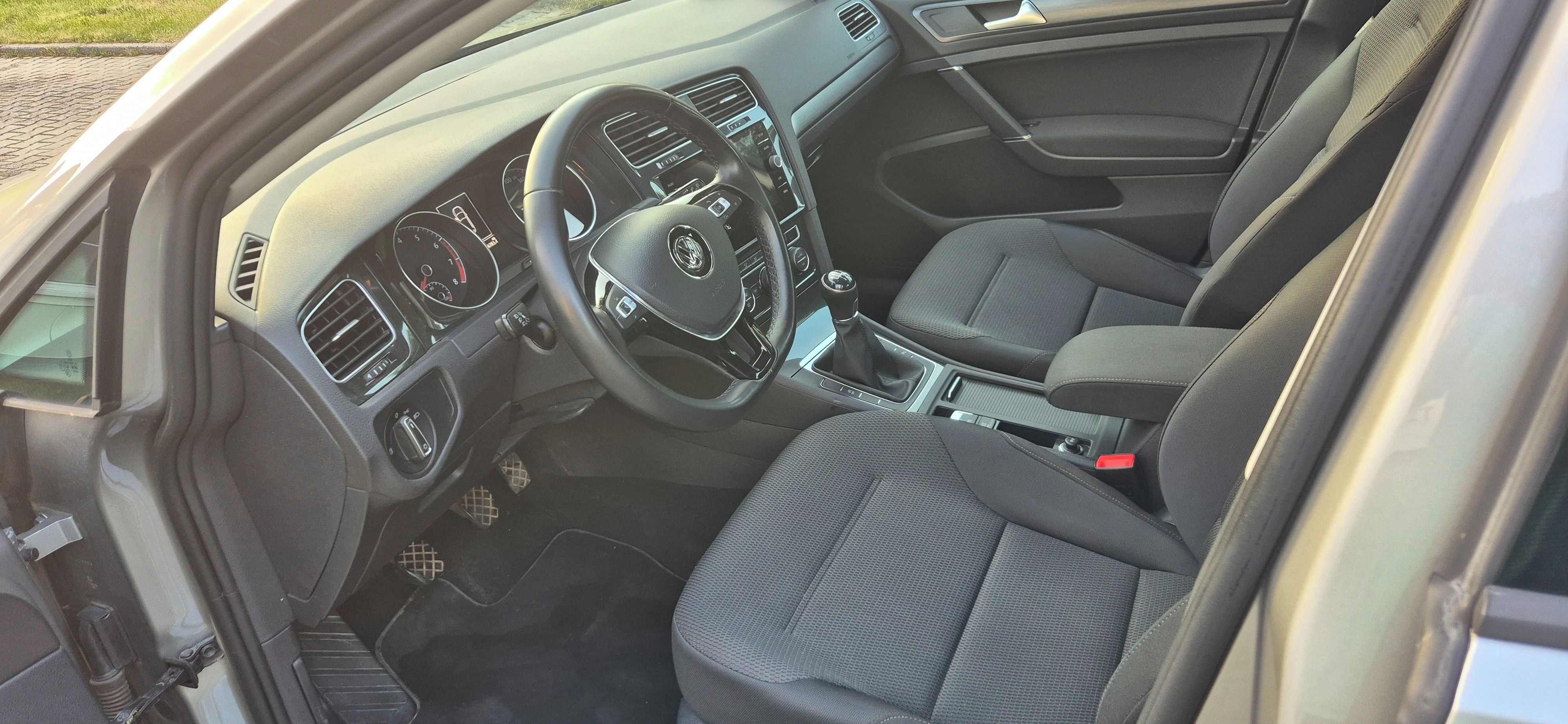 Volkswagen Golf - fotka 6