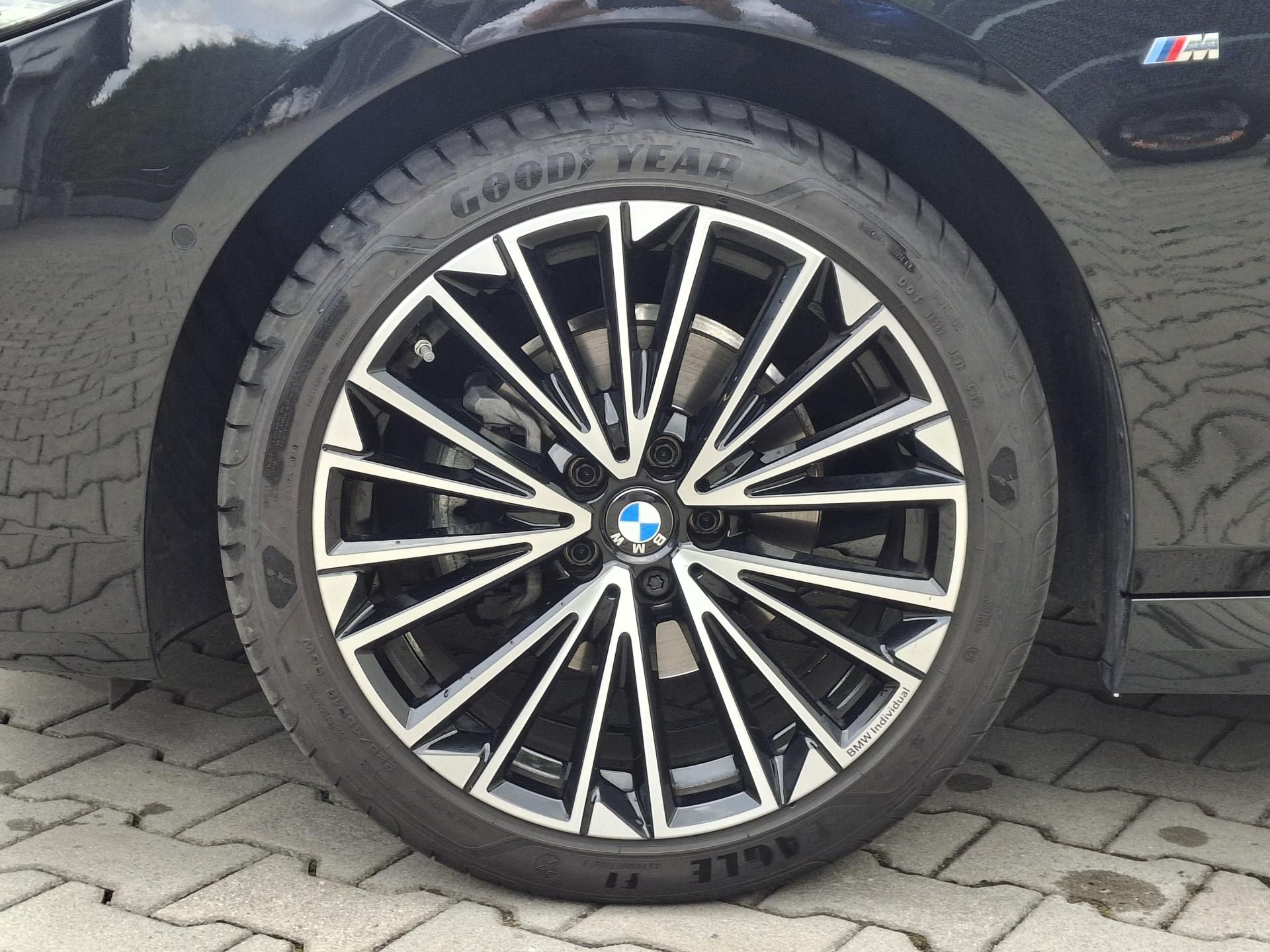BMW Řada 2, 218i Active Tourer M-Sport - fotka 6
