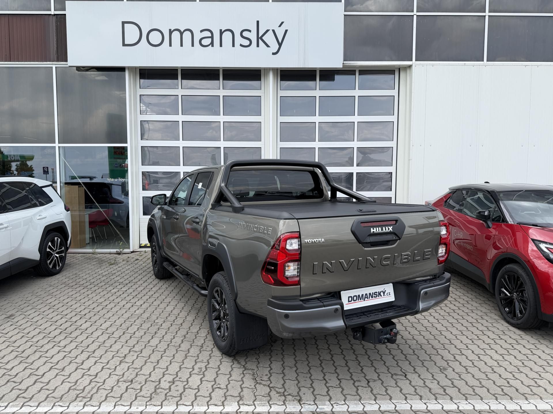 Toyota Hilux, 2.8 D 6A/T 48W INVINCIBLE 4X4 - fotka 4