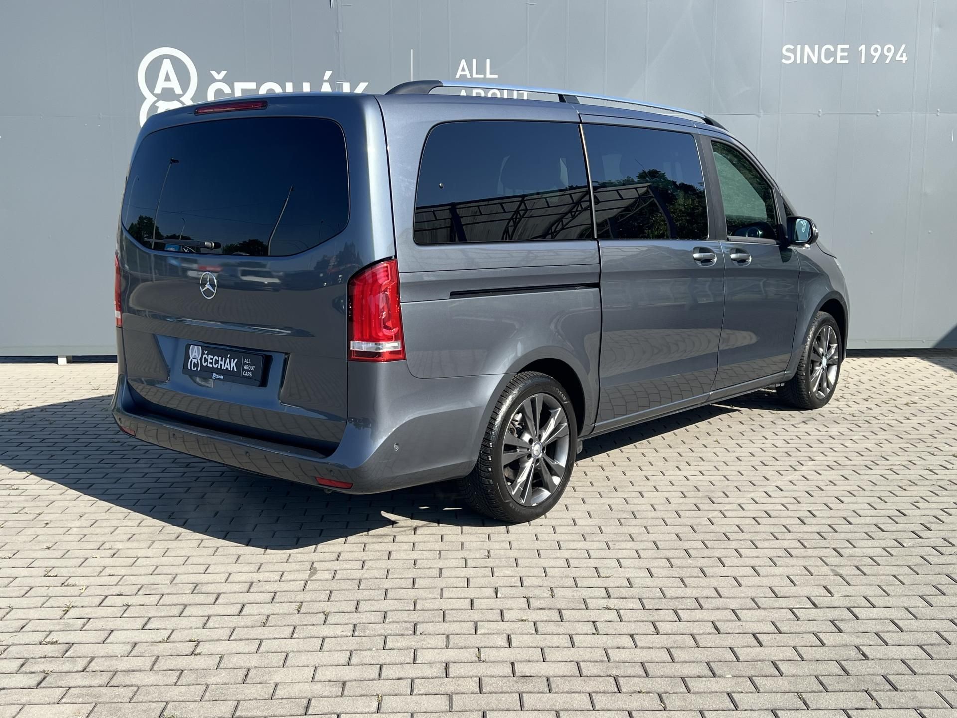 Mercedes-Benz Třídy V, V250d*4Matic*7míst*Servis* - fotka 6