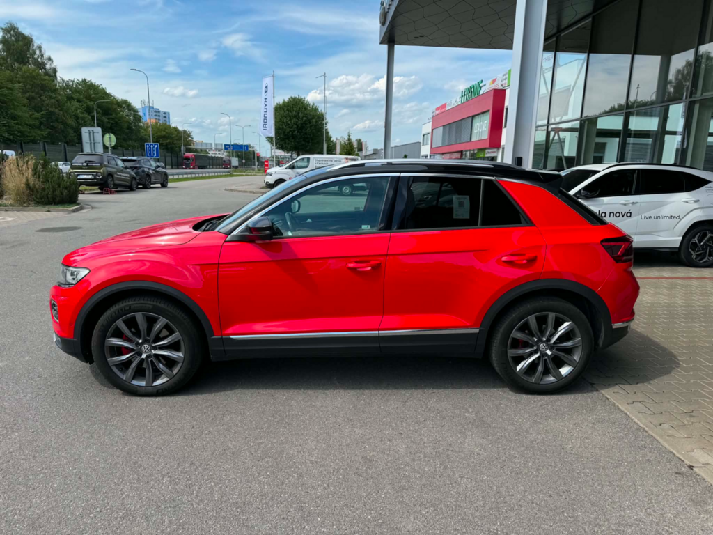Volkswagen T-Roc, Sport 2.0 TSI 140 kW - fotka 2