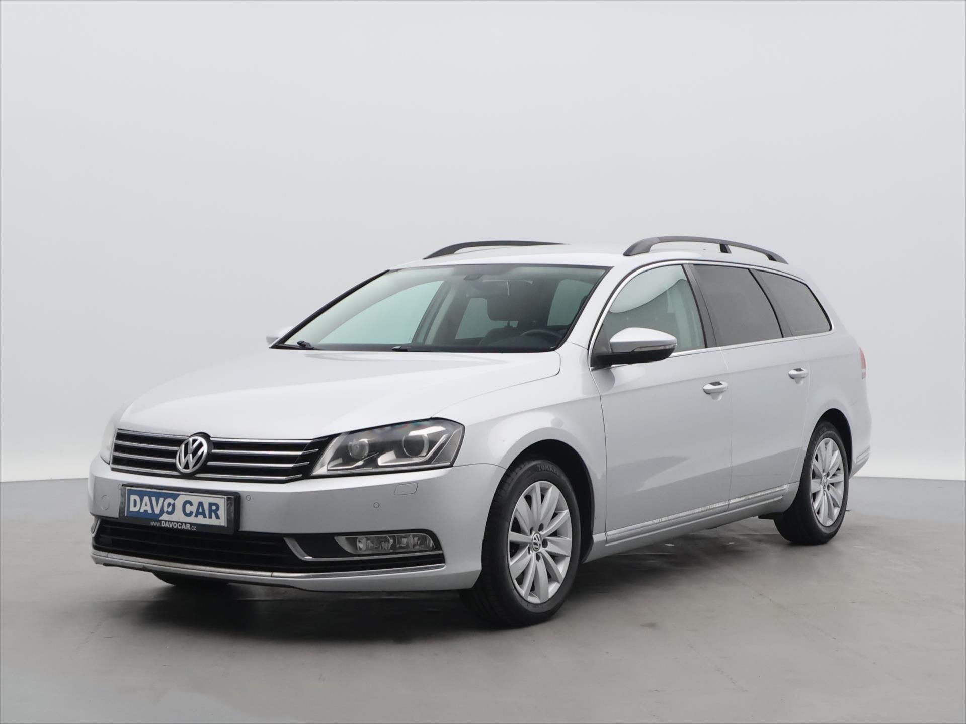Volkswagen Passat, 2,0 TDI 103kW DSG Xenon Navi - fotka 3