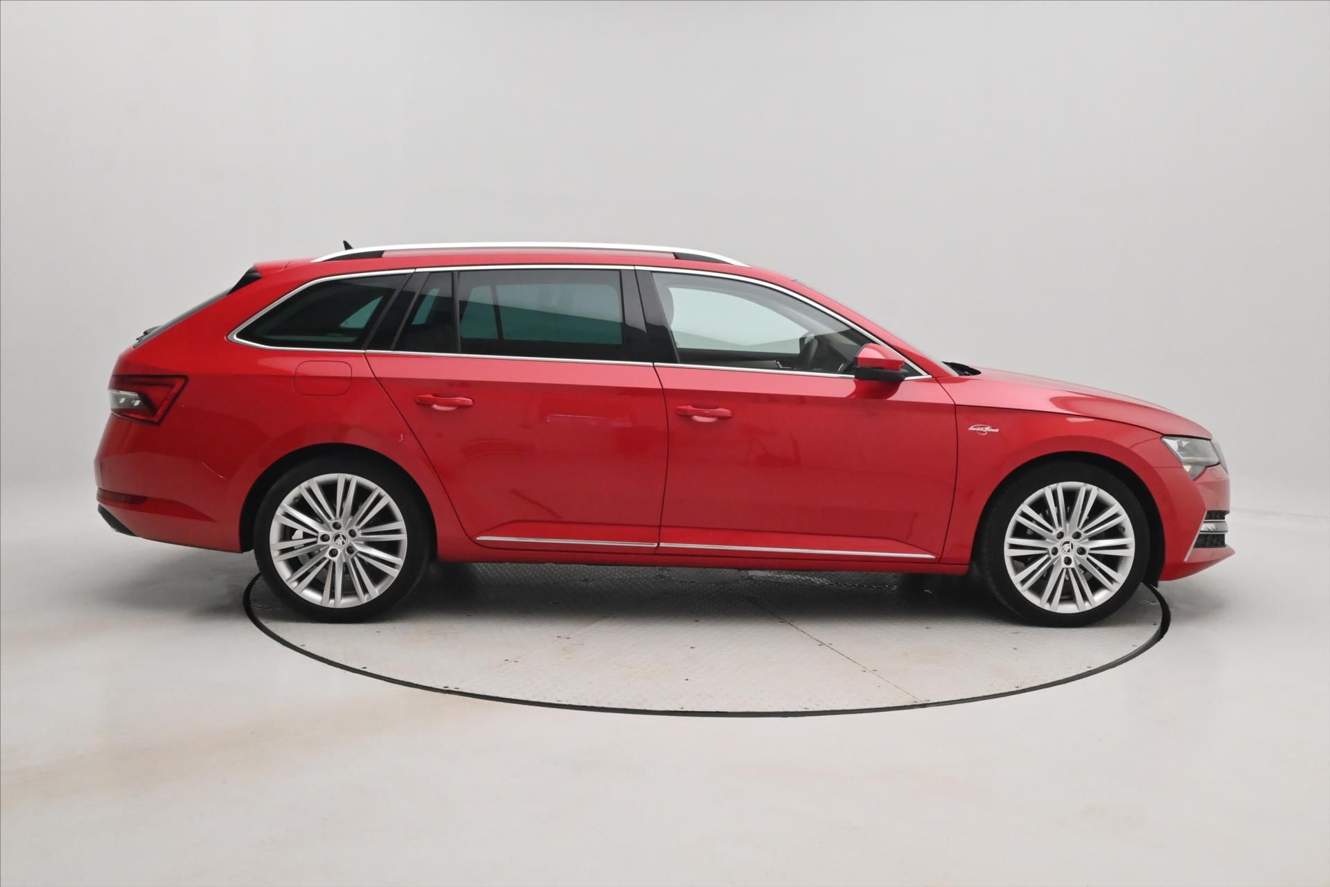 Škoda Superb, 2,0 TDI 147kW L&K DSG VŮZ PŘIP - fotka 4