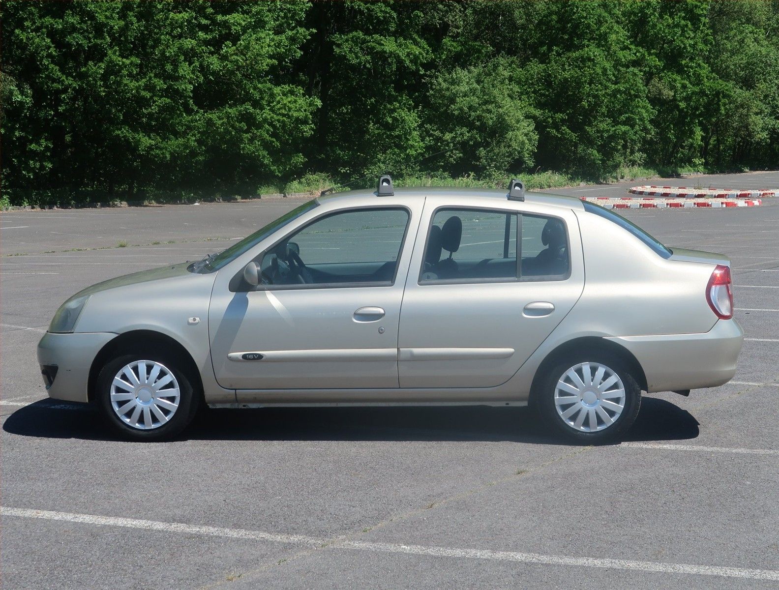 Renault Thalia, 1.2 16V, po STK, Klima - fotka 3