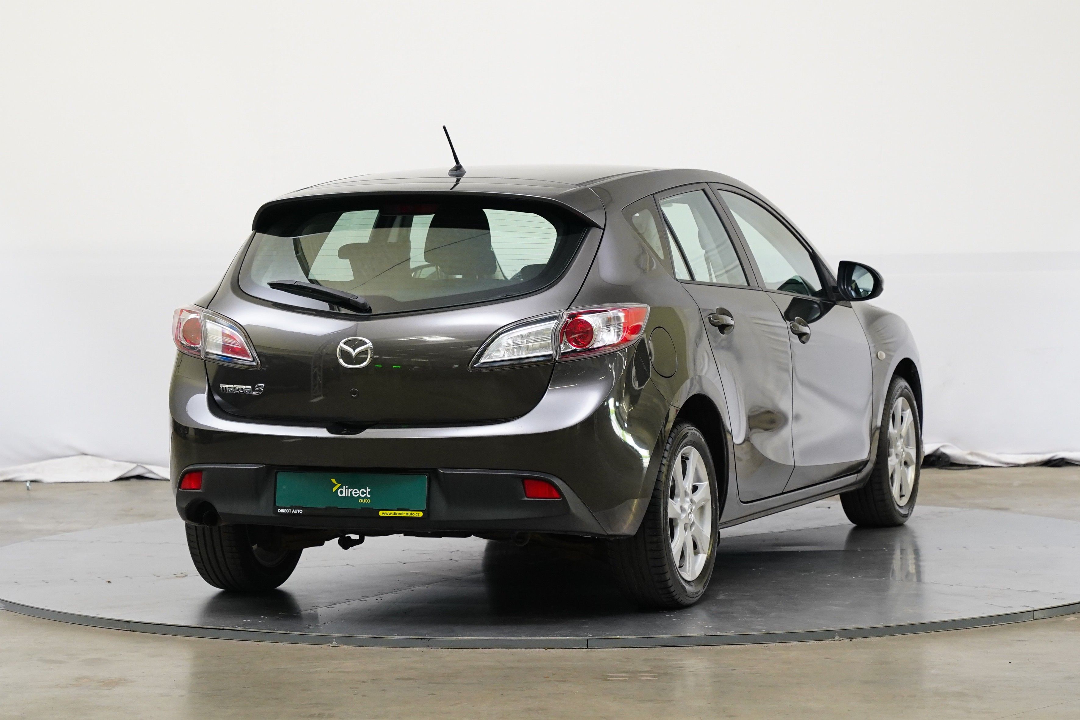 Mazda 3, 1.6 DOHC 77 kW Center-Line - fotka 3