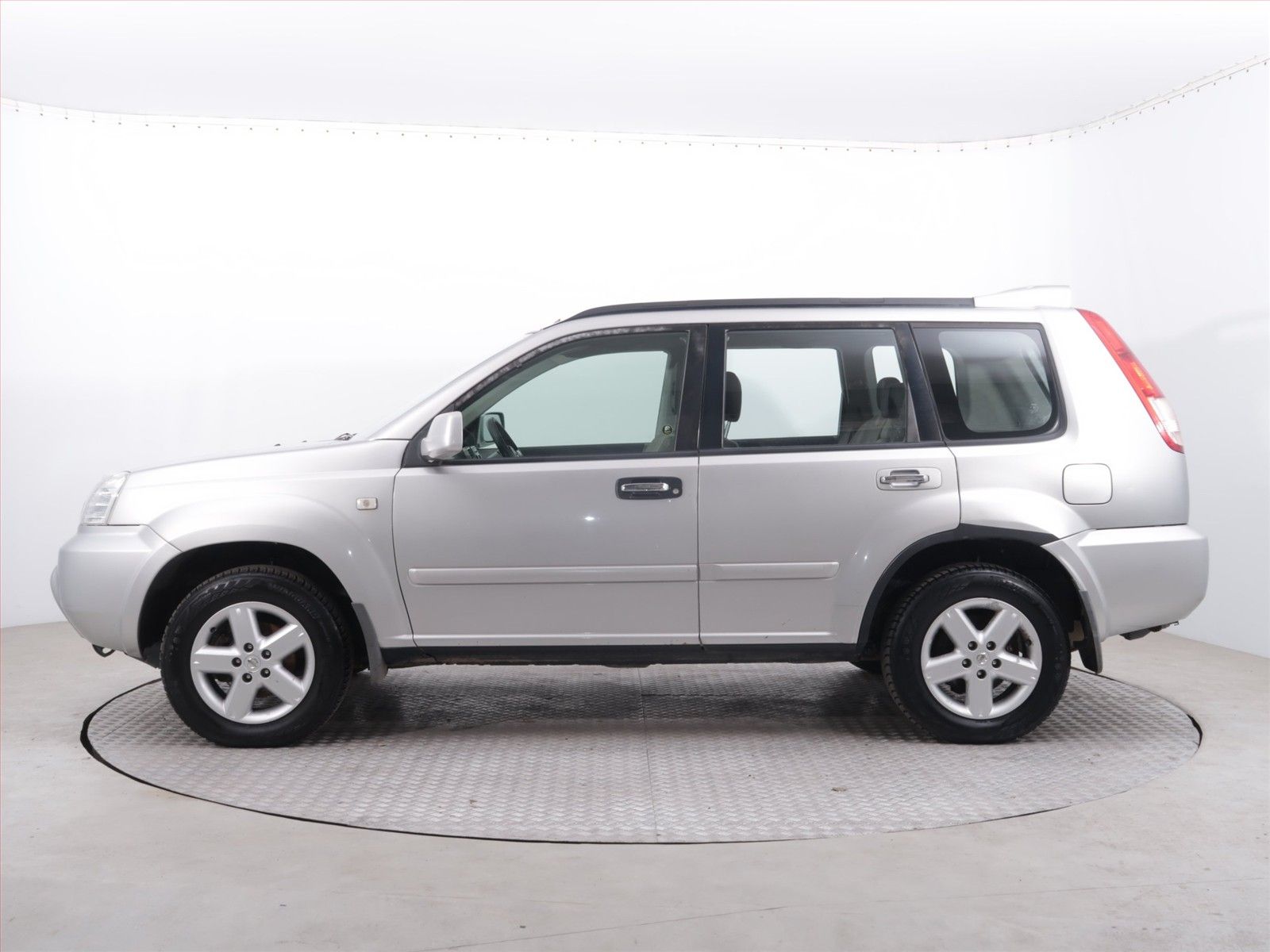 Nissan X-Trail, 2.2 dCi, 4X4, po STK, Tažné - fotka 3