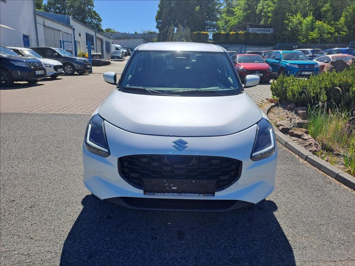 Suzuki Swift, 1,2   1,2 PREMIUM HYBRID CVT M - fotka 2