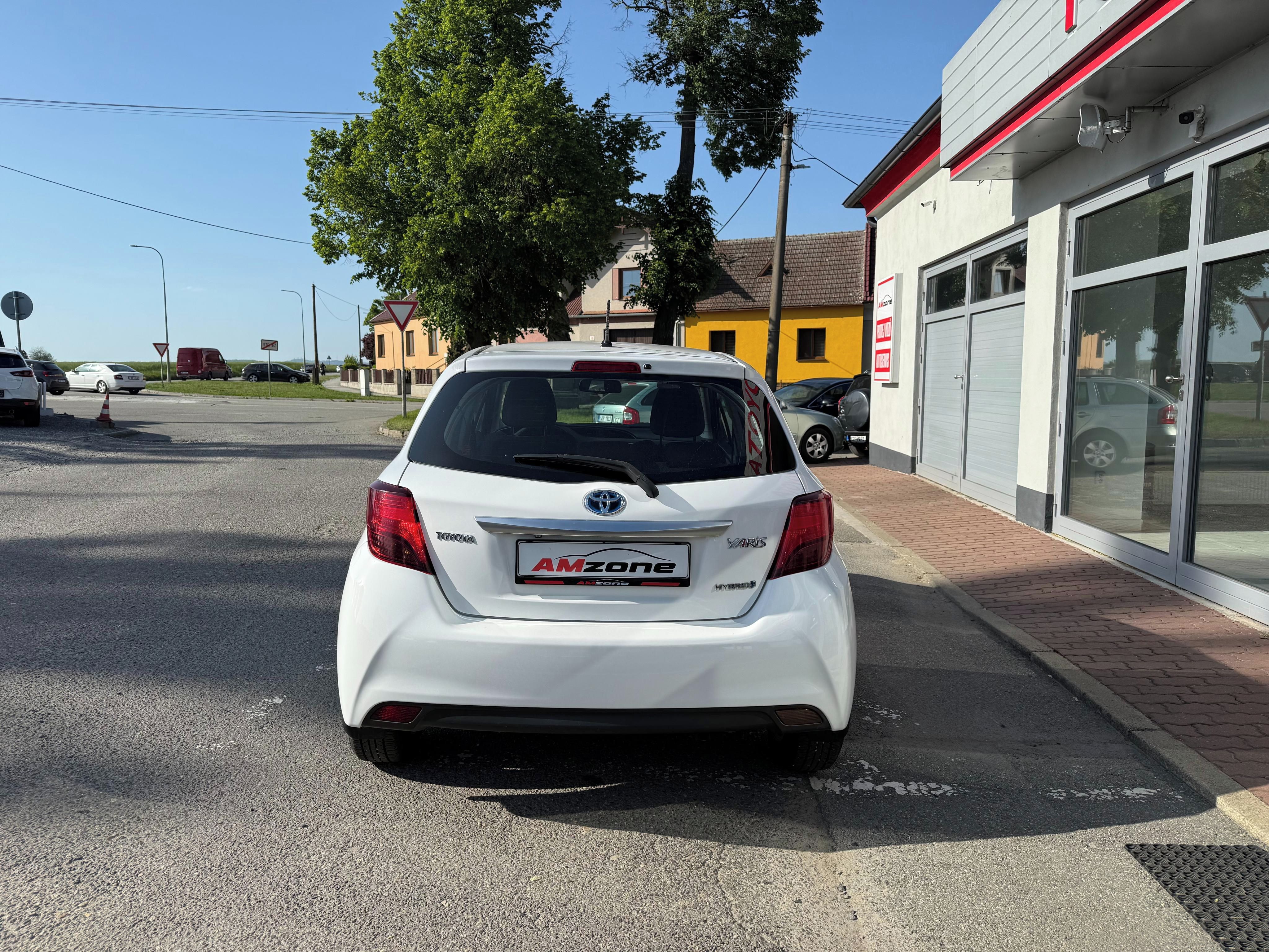 Toyota Yaris, 1,5 HSD e - CVT Comfort - fotka 6