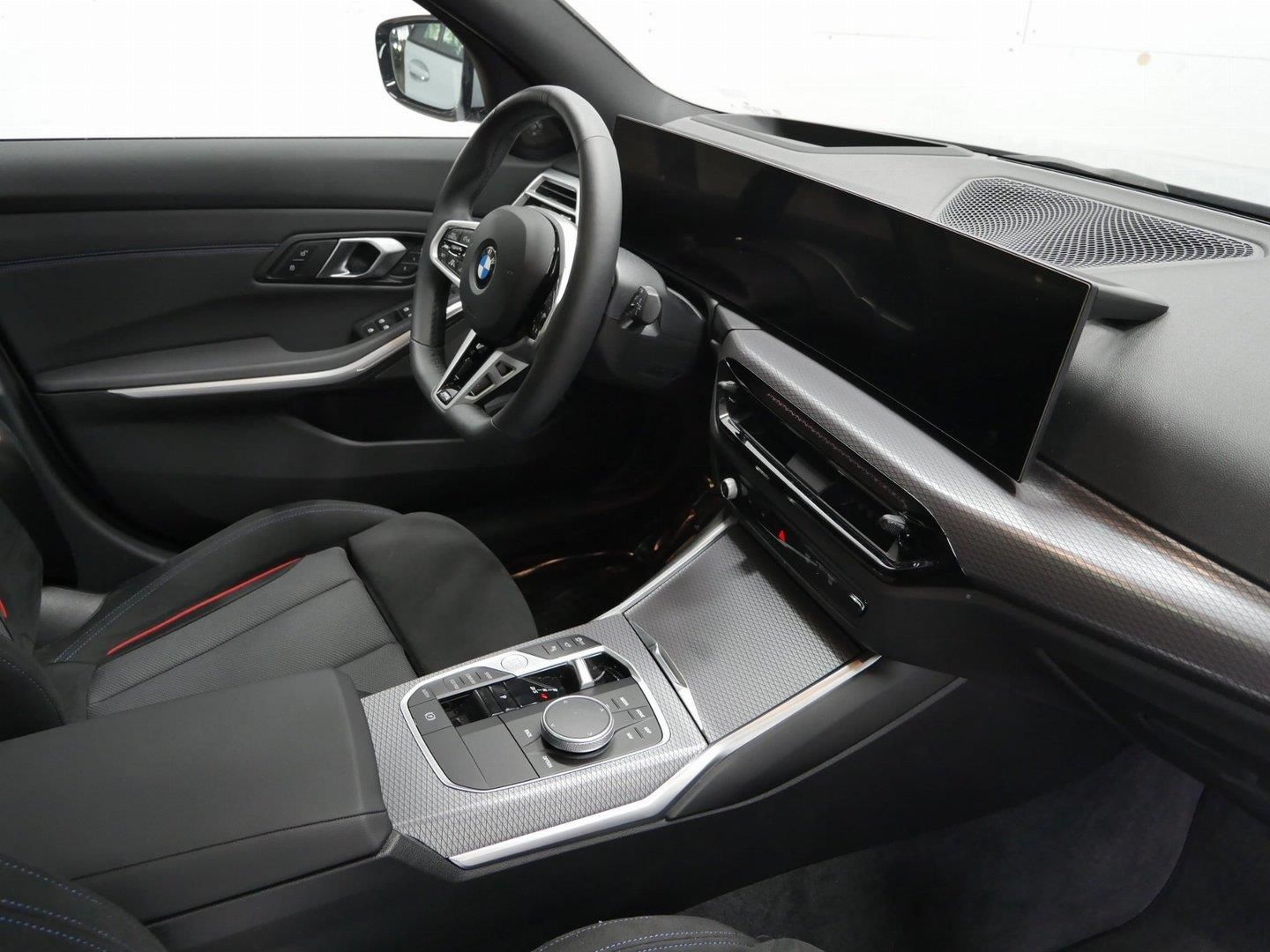 BMW Řada 3, 320D xDrive Tažné Panorama - fotka 5