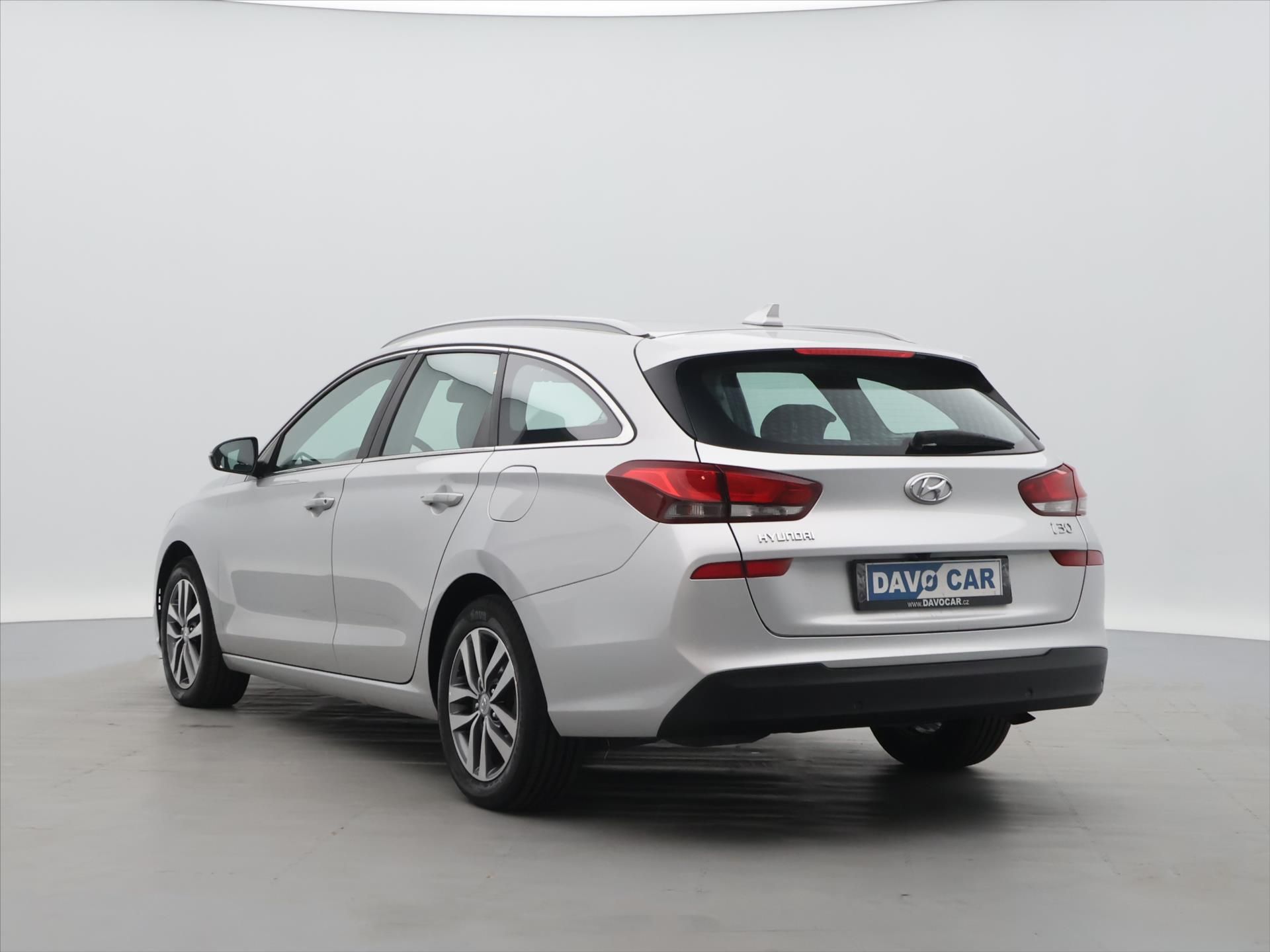 Hyundai i30, 1,6 CRDi 85kW Style CZ 1.Maj. - fotka 5