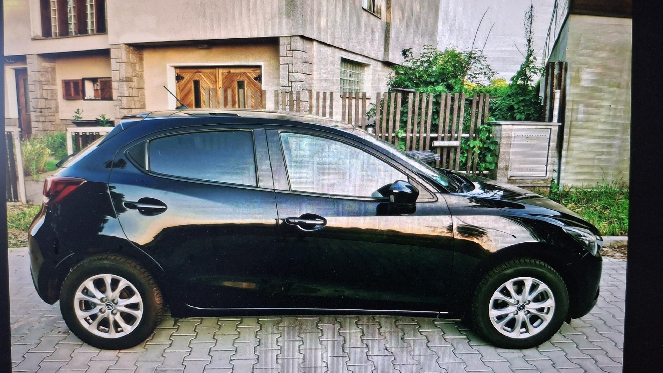 Mazda 2, 1.5 benzin 66kw max.výbava