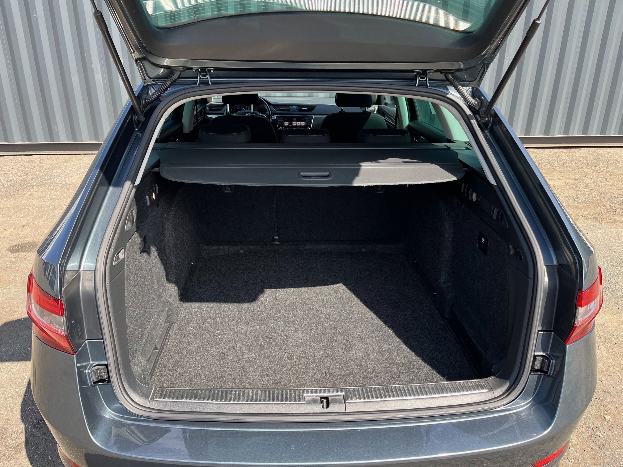 Škoda Superb, 2,0 TDI - fotka 5