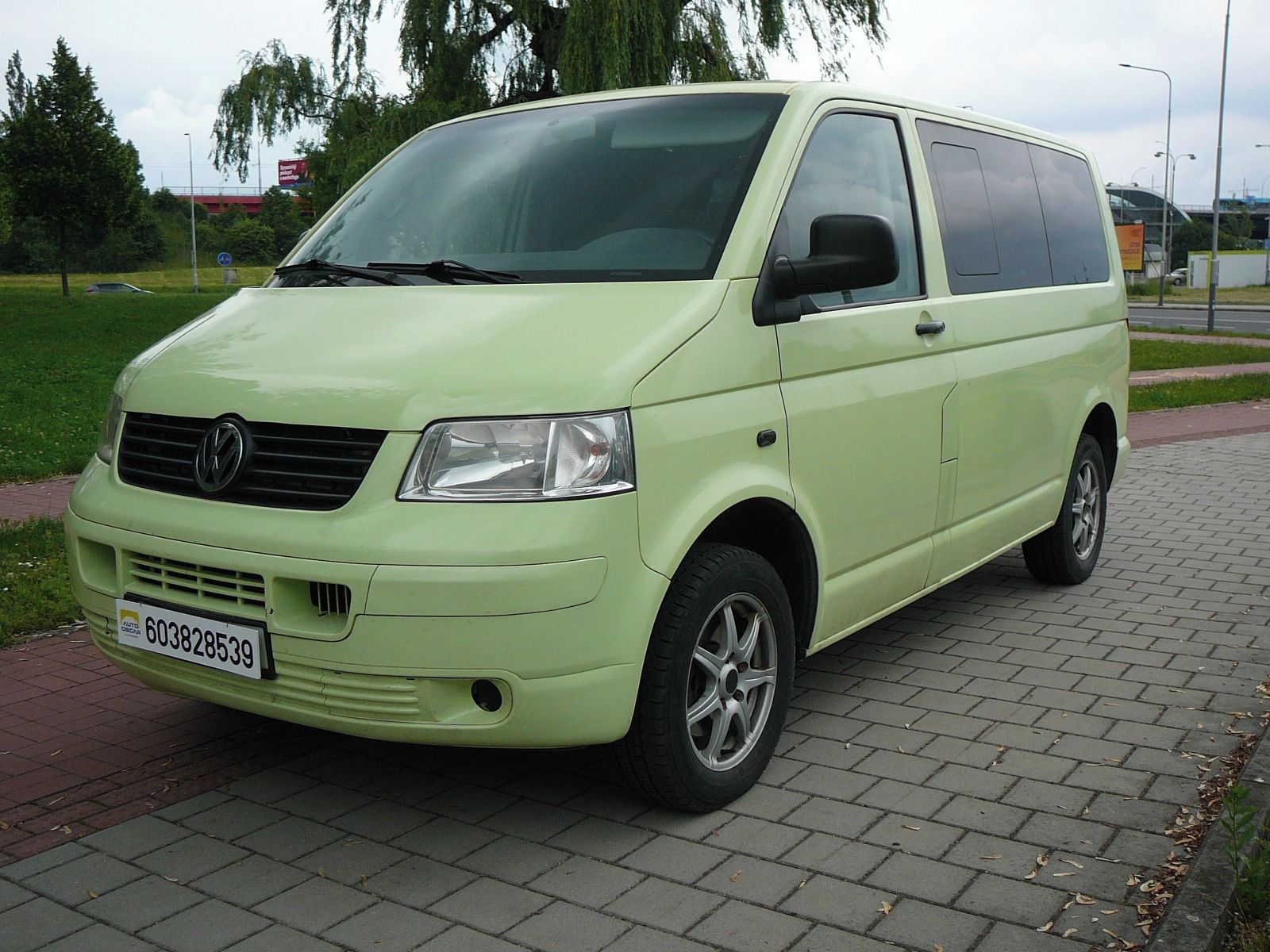 Volkswagen Transporter, 19TDi 63kW 8-MÍST