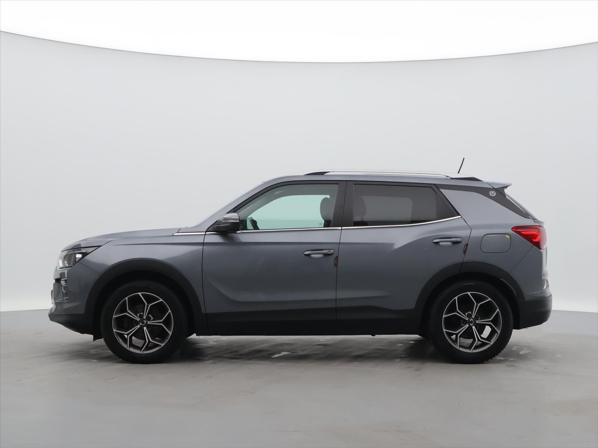 SsangYong Korando, 1,5 T e - XGDi LPG 120kW CZ - fotka 4