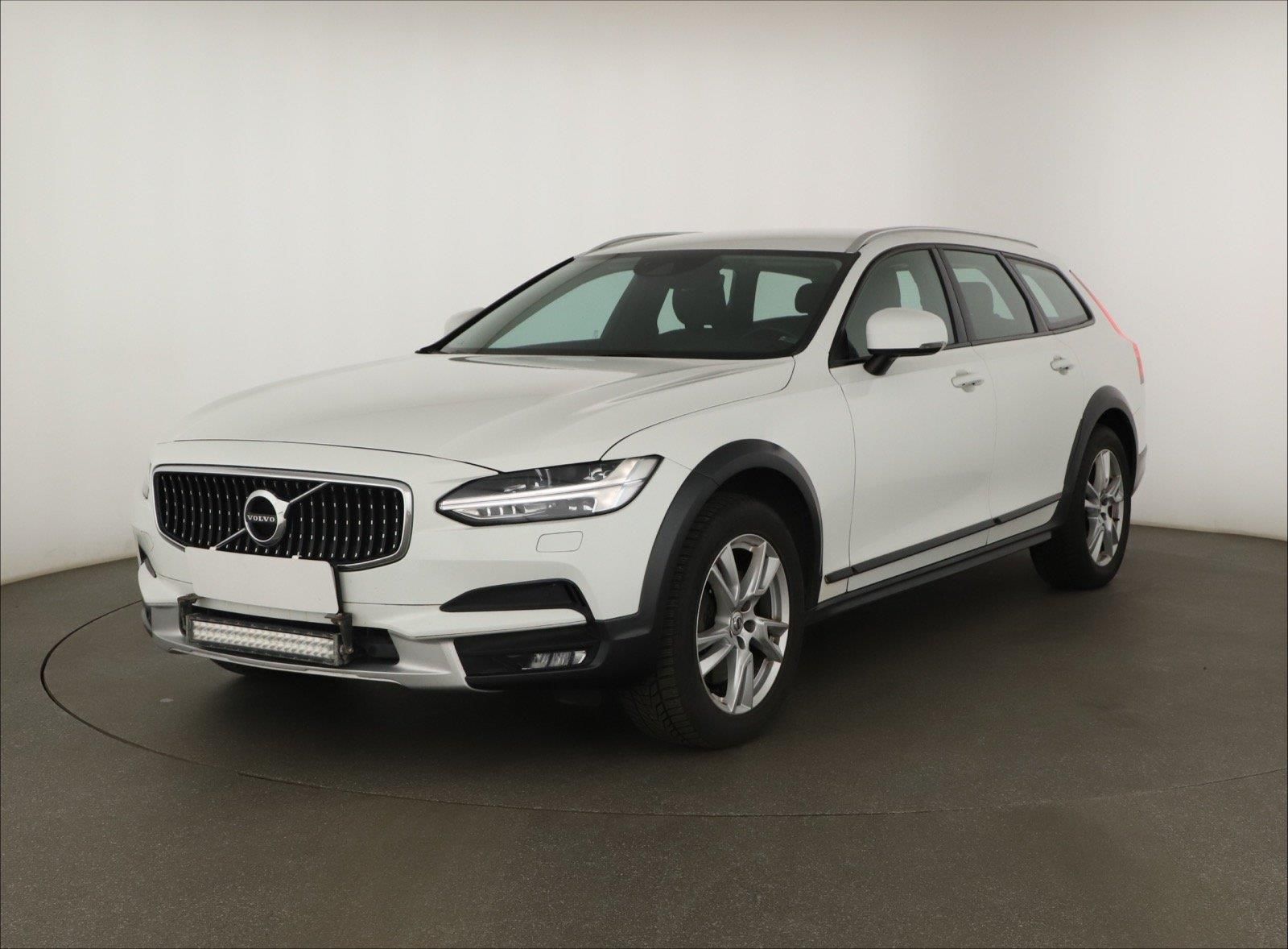 Volvo V90, Cross Country, 4X4, Automat - fotka 2
