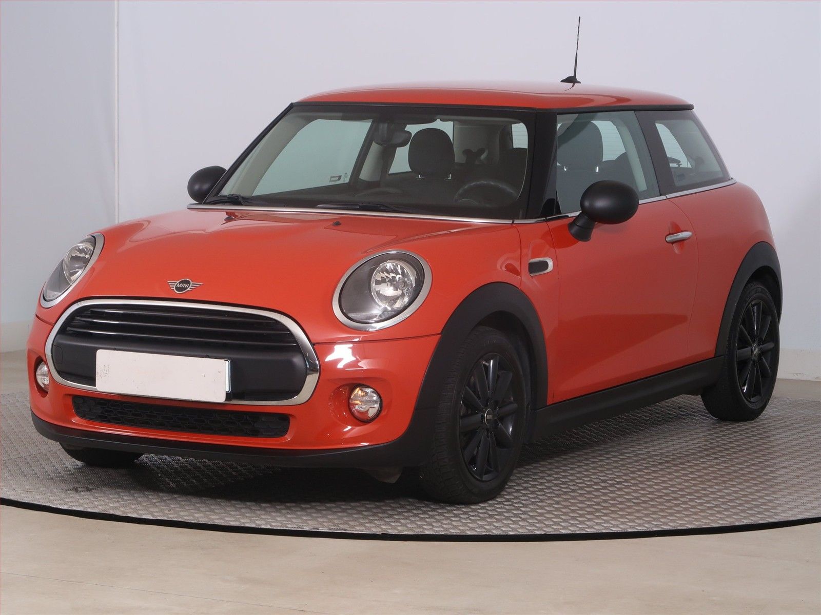 Mini One, One First, ČR,1.maj - fotka 2