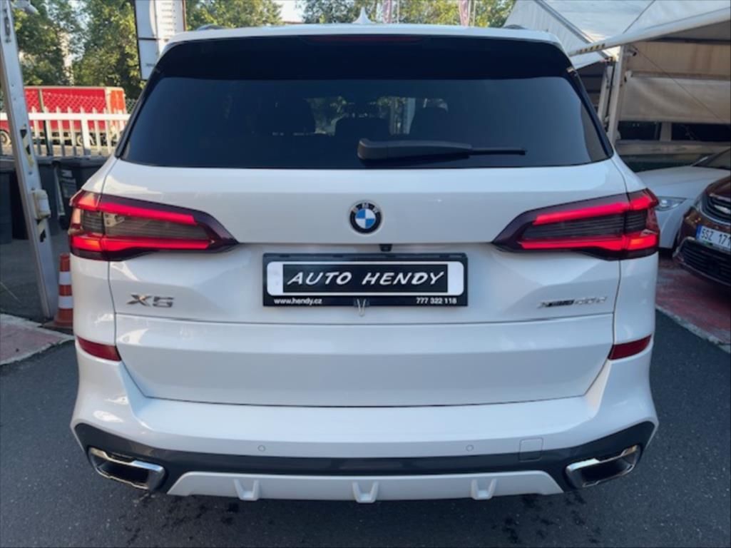 BMW X5, 3,0 xDrive40d AT,M-Paket,1.maj - fotka 6