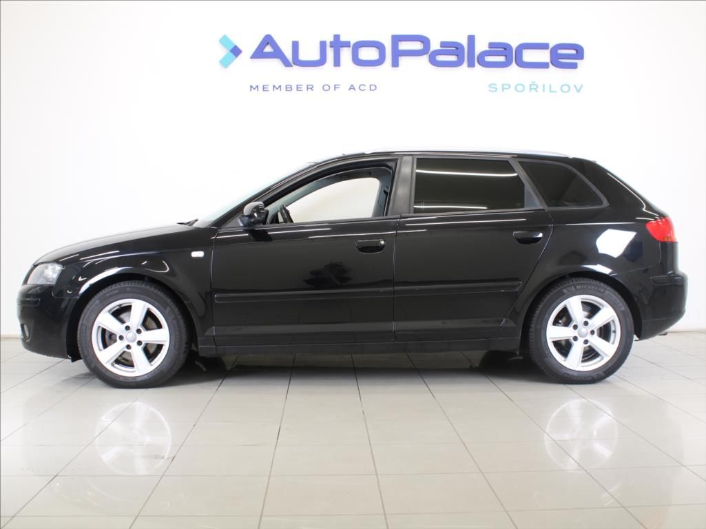Audi A3, 2,0 FSi 110kW Panorama Rozvody - fotka 5
