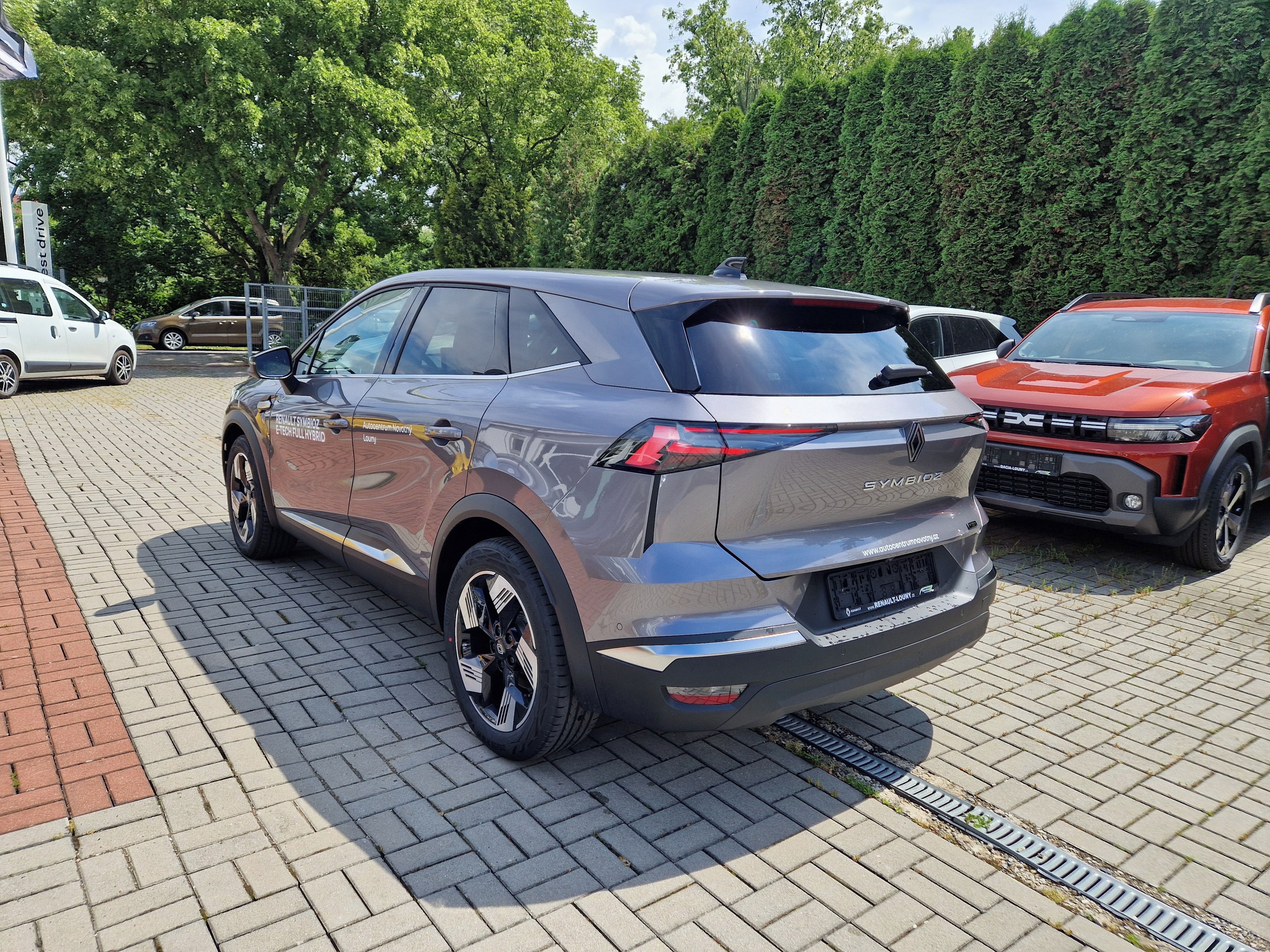 Renault Symbioz, techno full hybrid E-Tech 160 - fotka 3