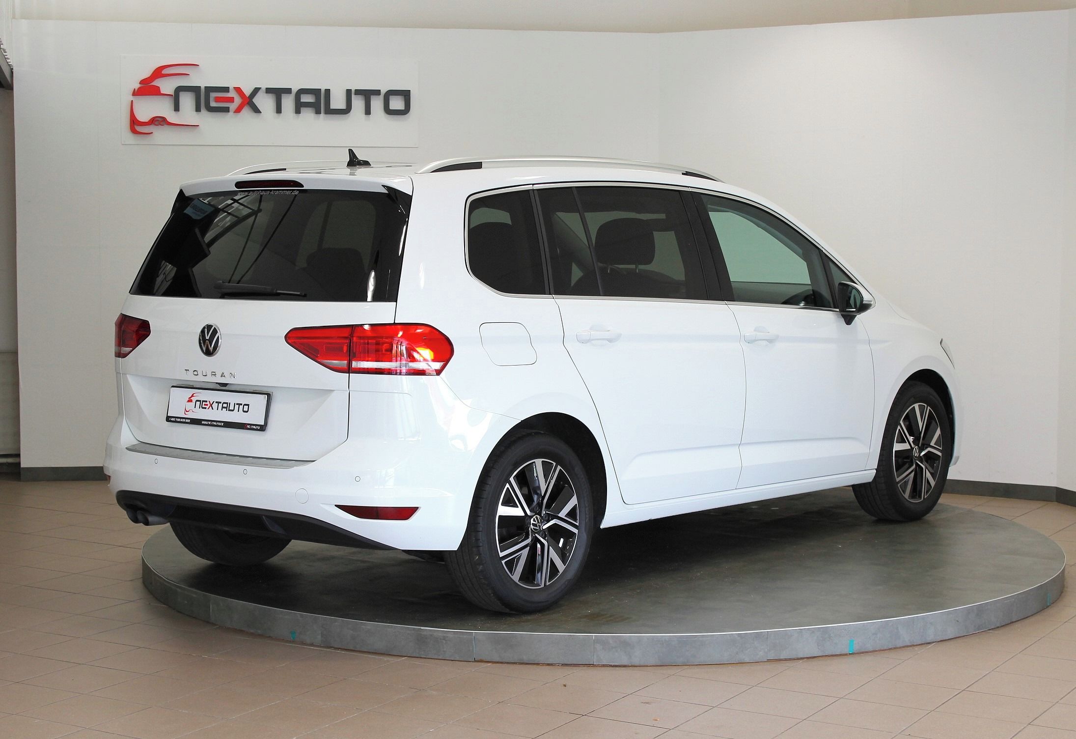 Volkswagen Touran, 2.0 TDI 110 kW DSG, HIGHLINE - fotka 5