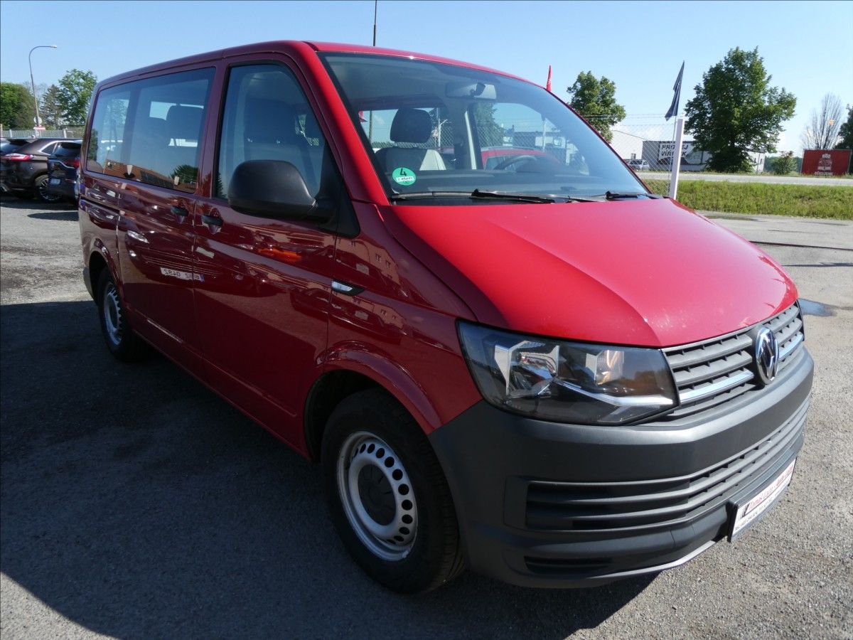 Volkswagen Transporter, 2,0 TDi 75kW 9.míst, serviska