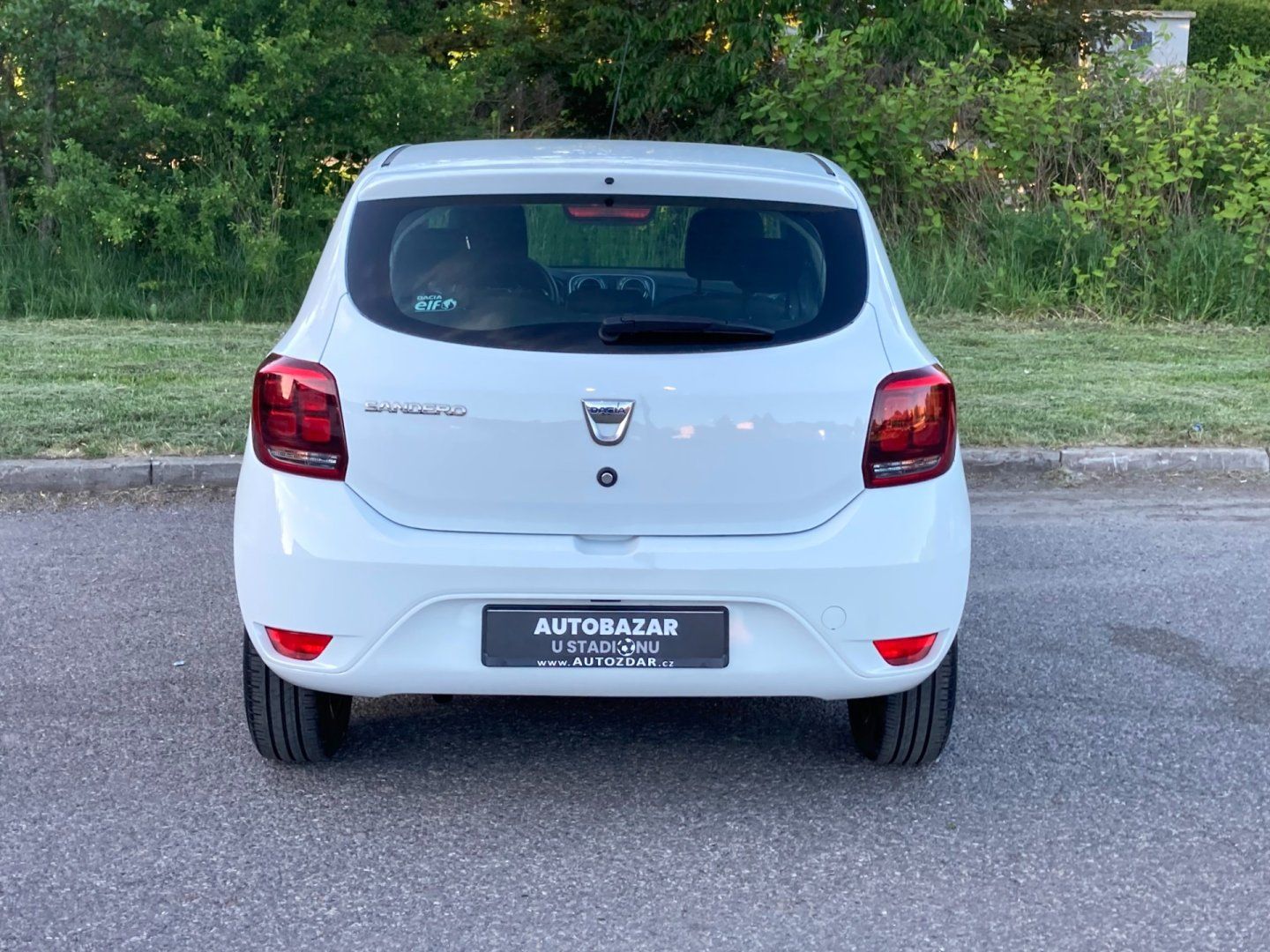 Dacia Sandero, 0,9 TCe koup ČR, 1.m.servis.k. - fotka 4