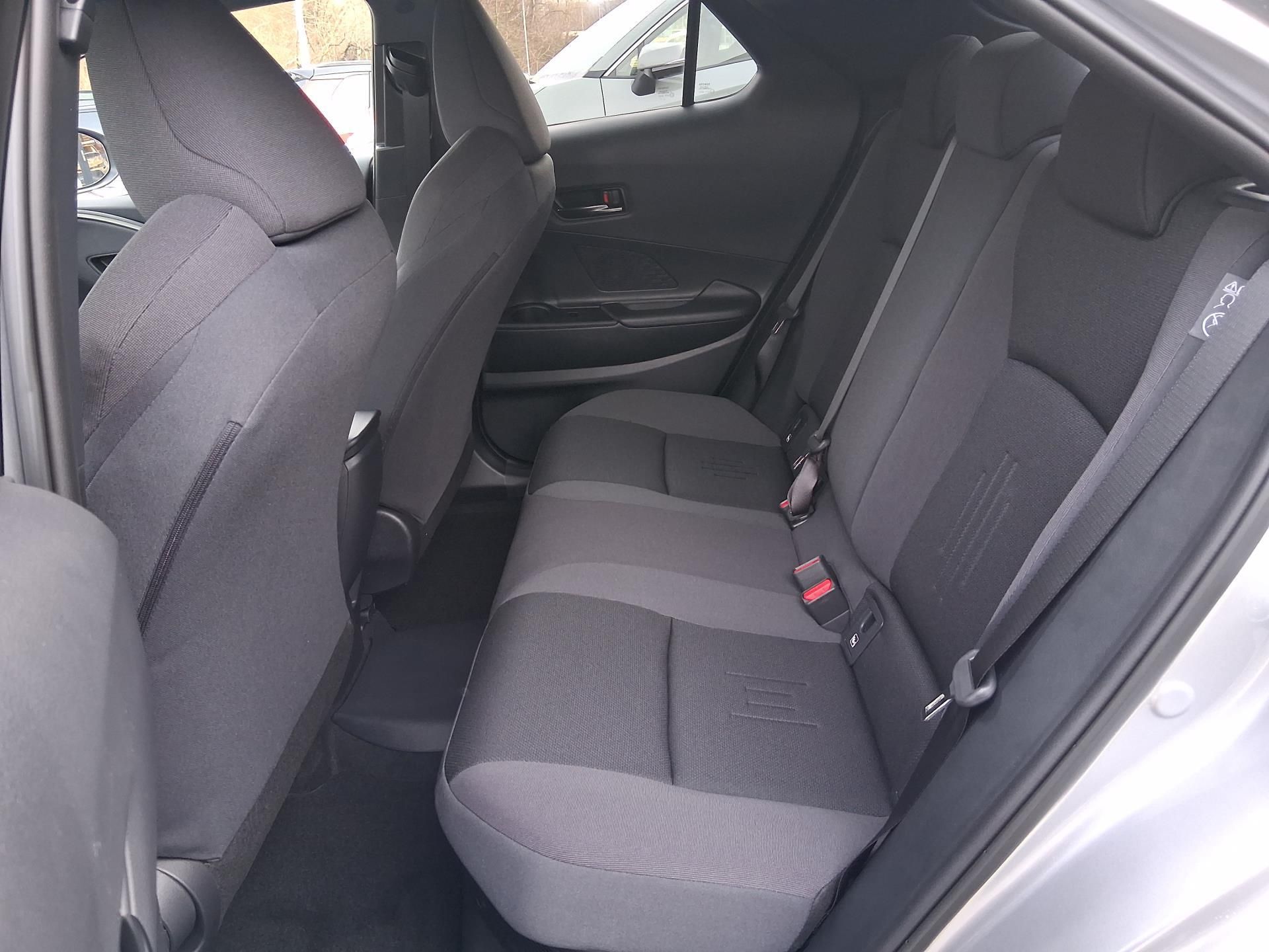 Toyota C-HR, 2.0 PHEV STYLE - fotka 5