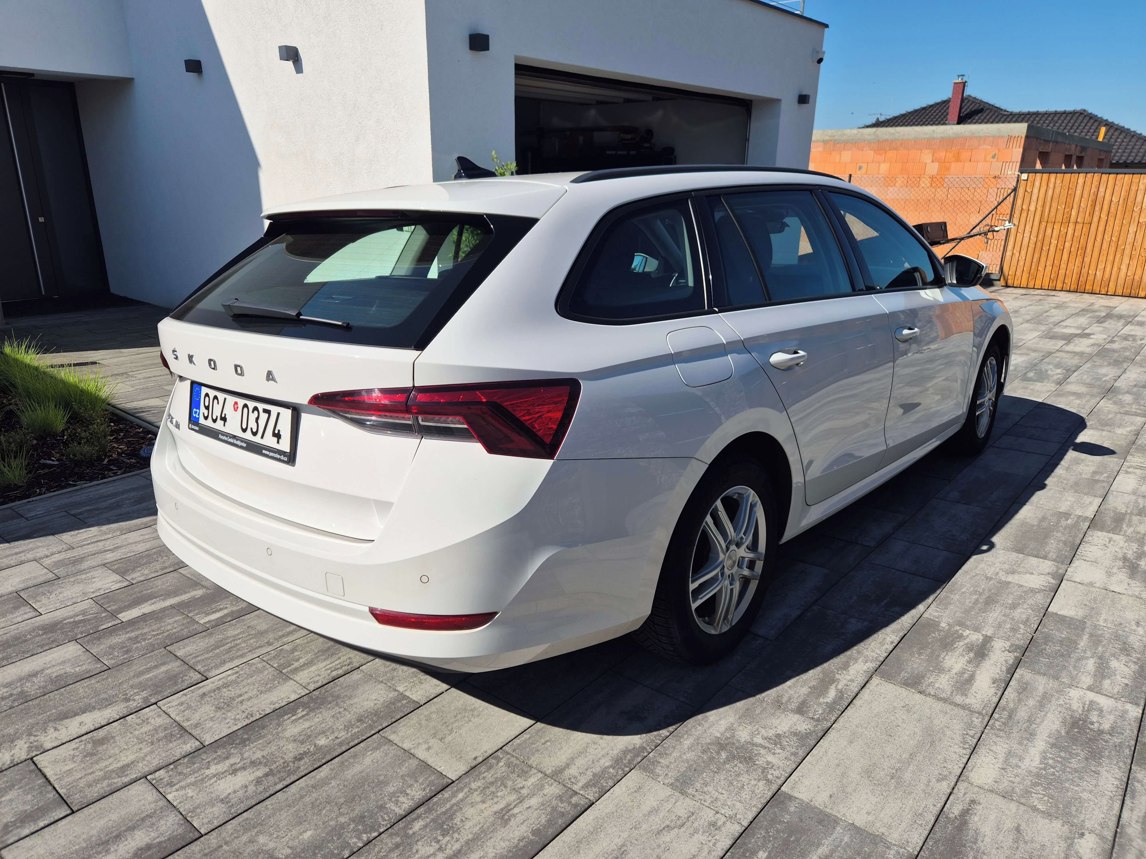 Škoda Octavia, 2.0tdi, 85kw,ČR - fotka 4