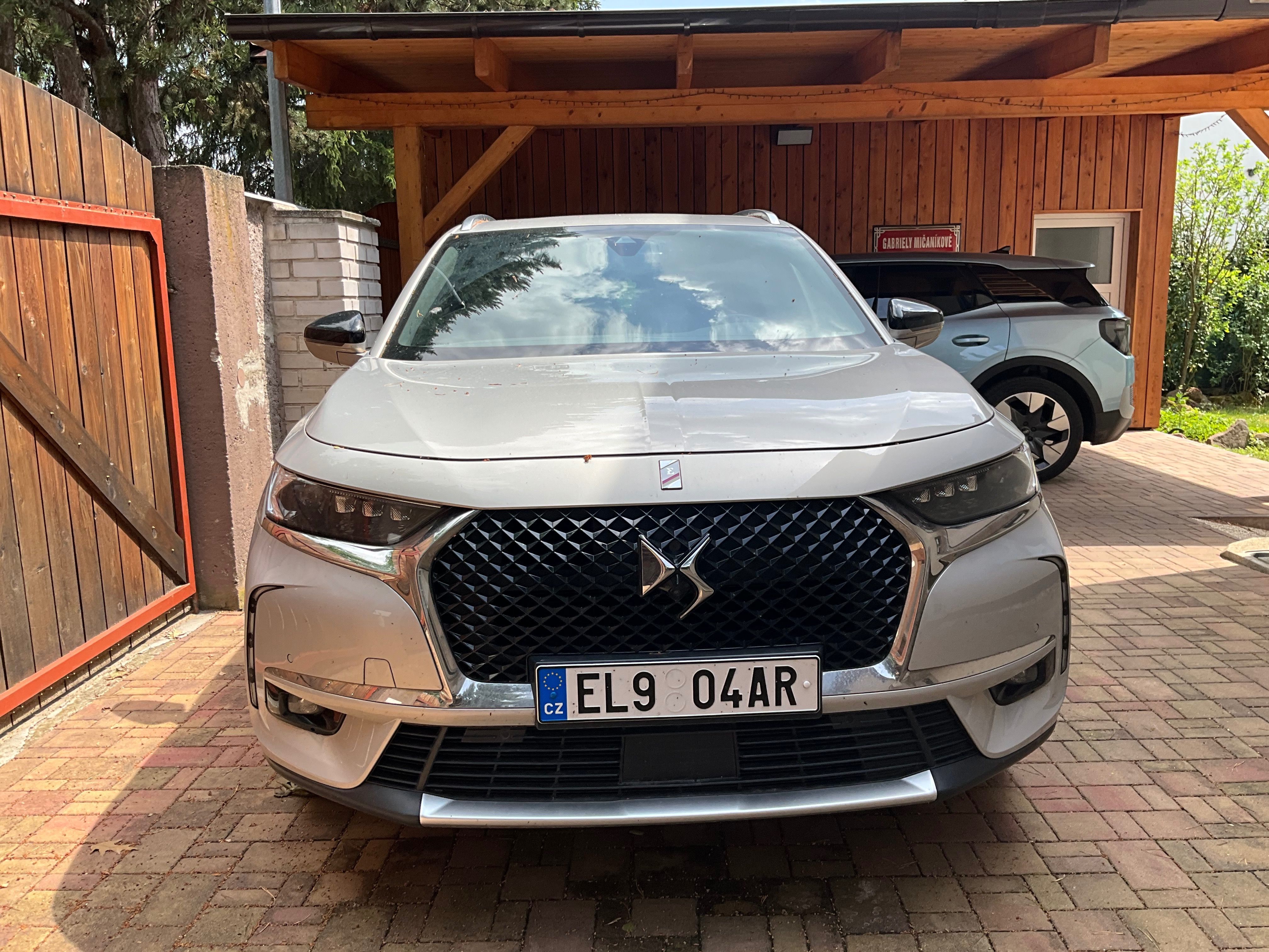 DS 7 Crossback, E-Tense 4x4 Opera plug-in - fotka 3