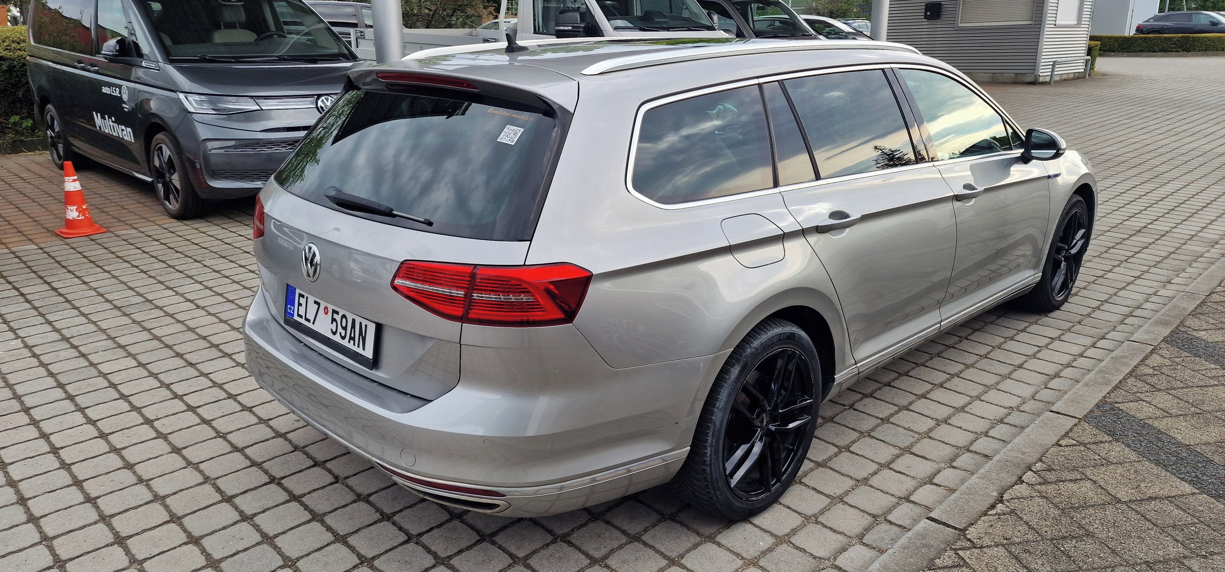 Volkswagen Passat - fotka 6