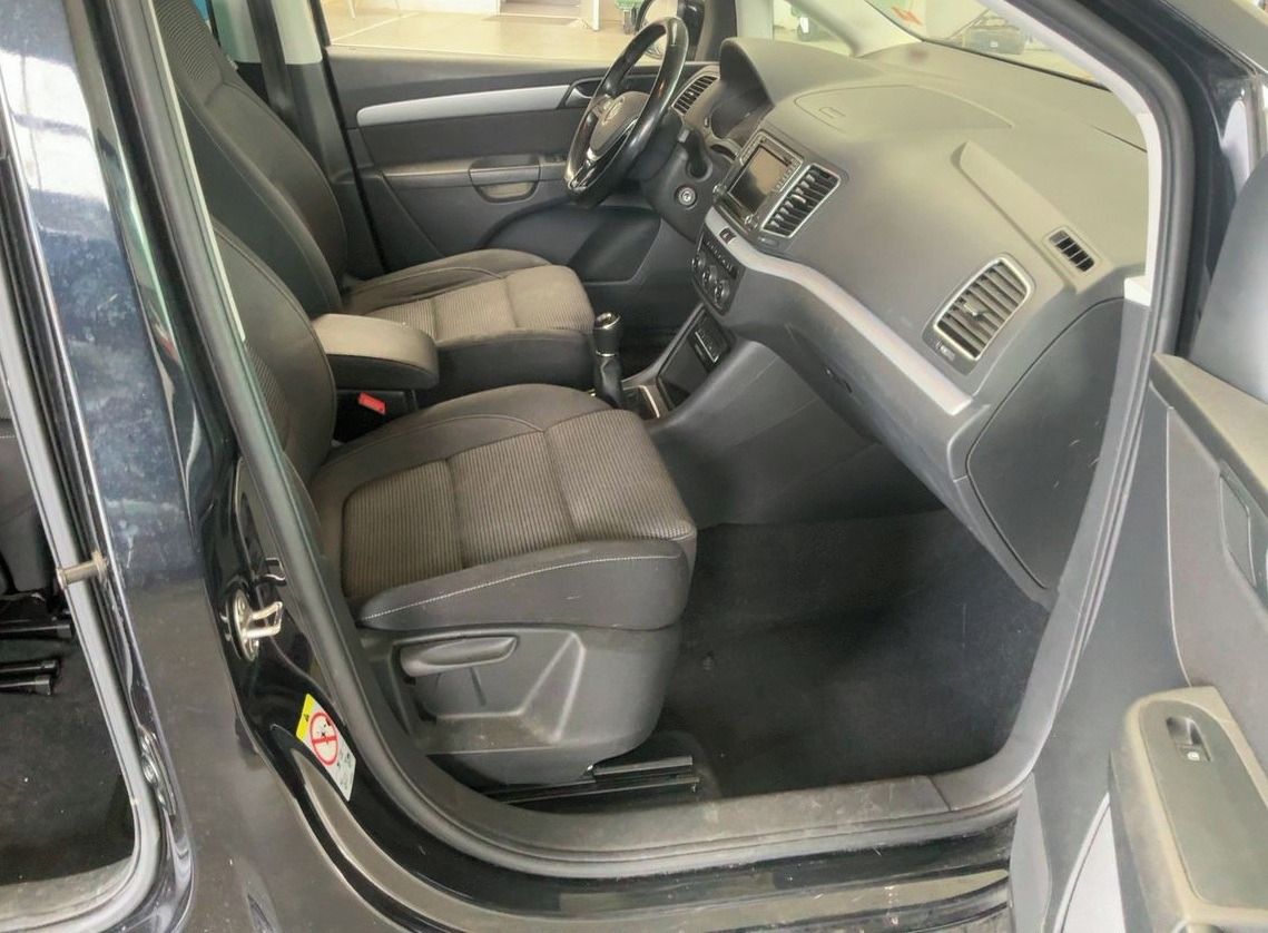 Volkswagen Sharan, 2.0Tdi 110KW 7-MÍST TAŽNÉ XENO - fotka 3