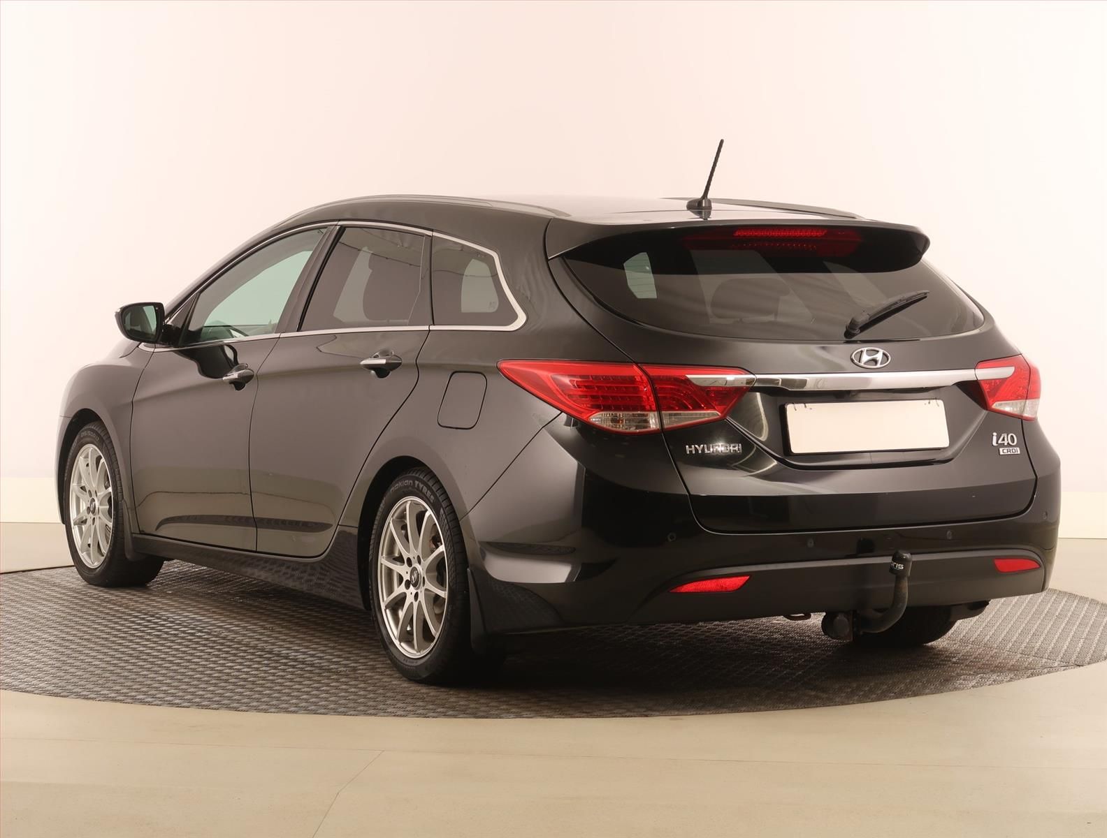 Hyundai i40, 1.7 CRDi, Navi, Xenony - fotka 4