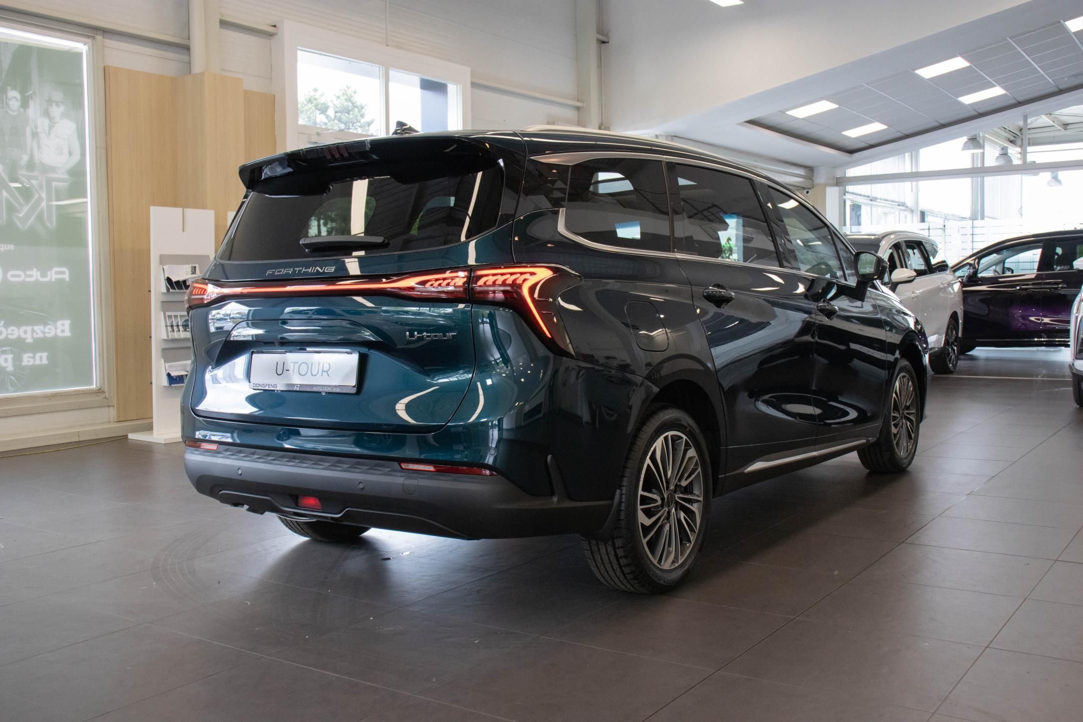 Dongfeng U-Tour, Exclusive FR, TÝDEN DONGFENG - fotka 4