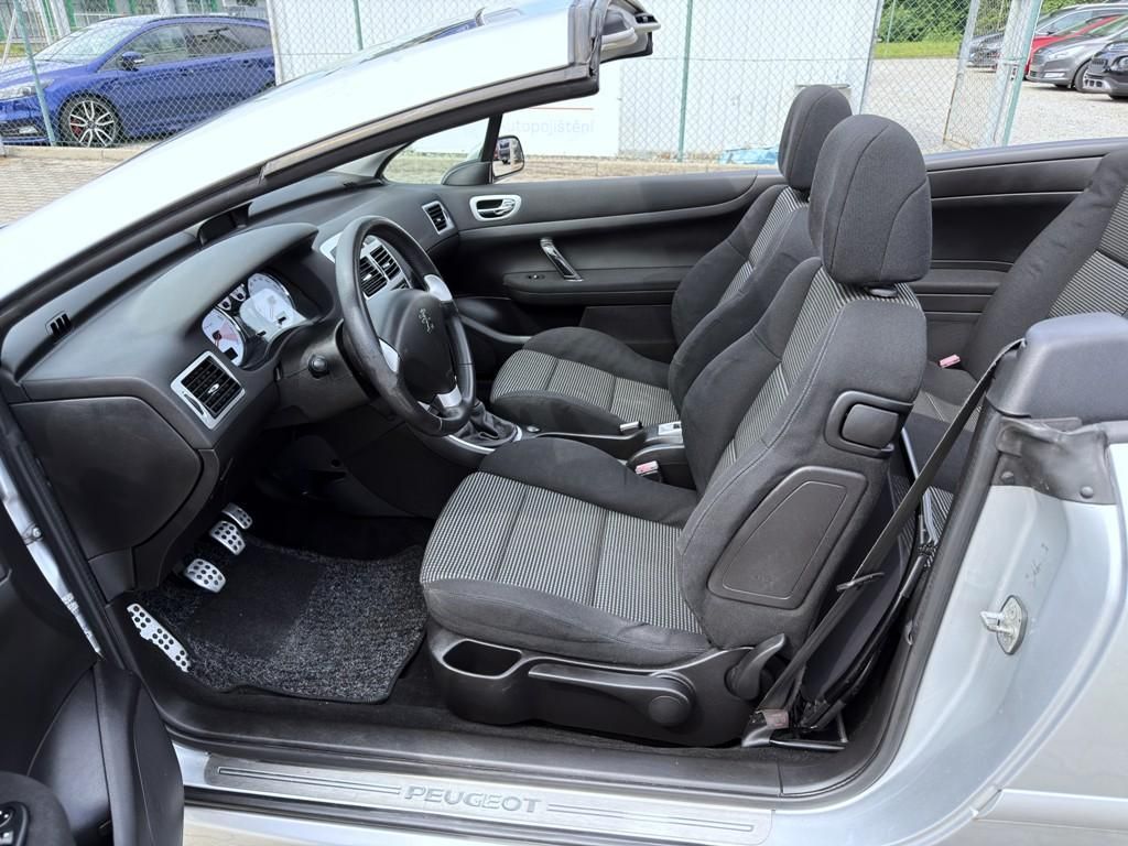 Peugeot 307, CC 1.6i 80 kW digi. klima - fotka 6