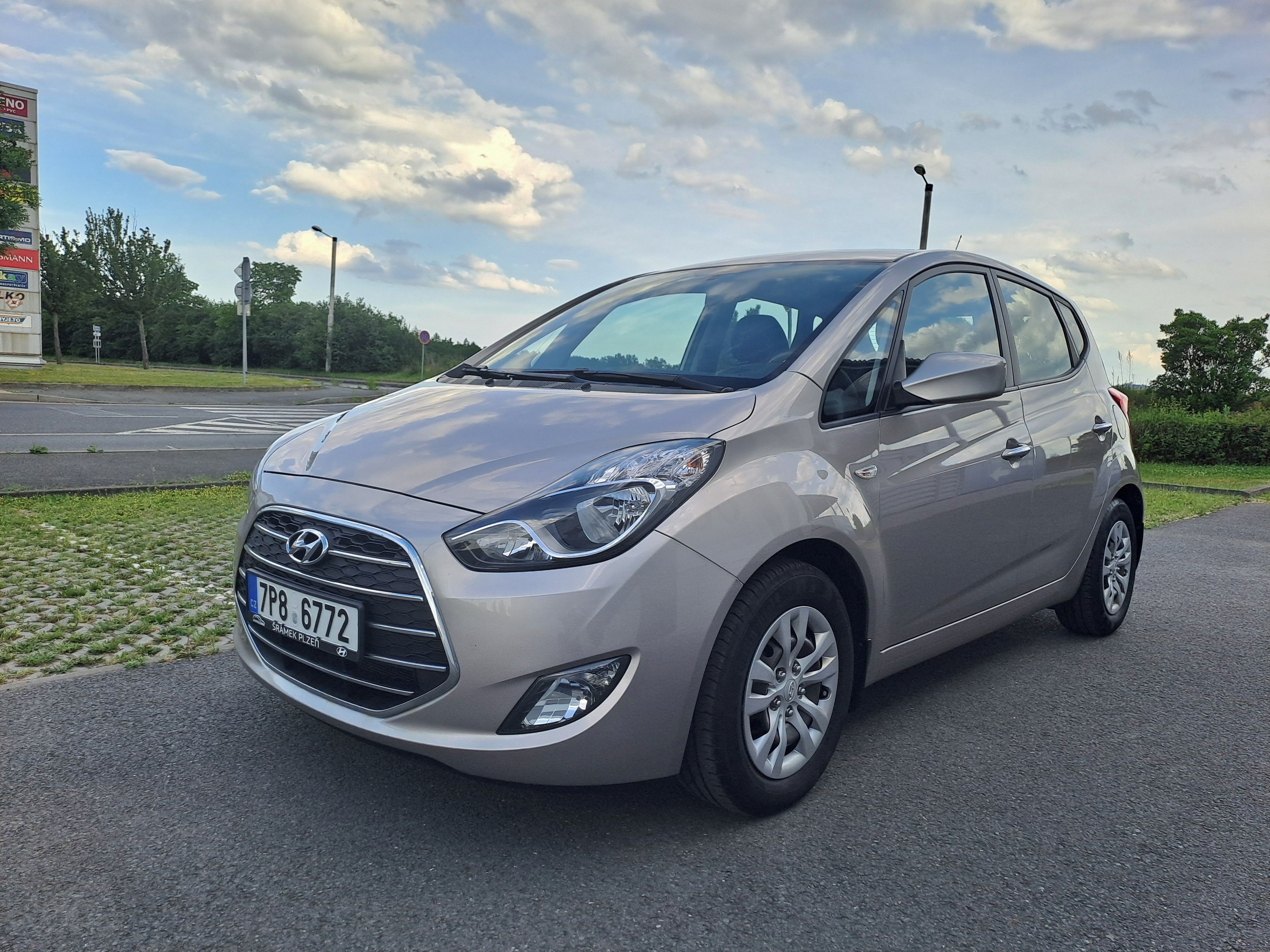 Hyundai ix20, 1.6CVVT 1.MAJ EXTRA PĚKNÉ+KOLA - fotka 3