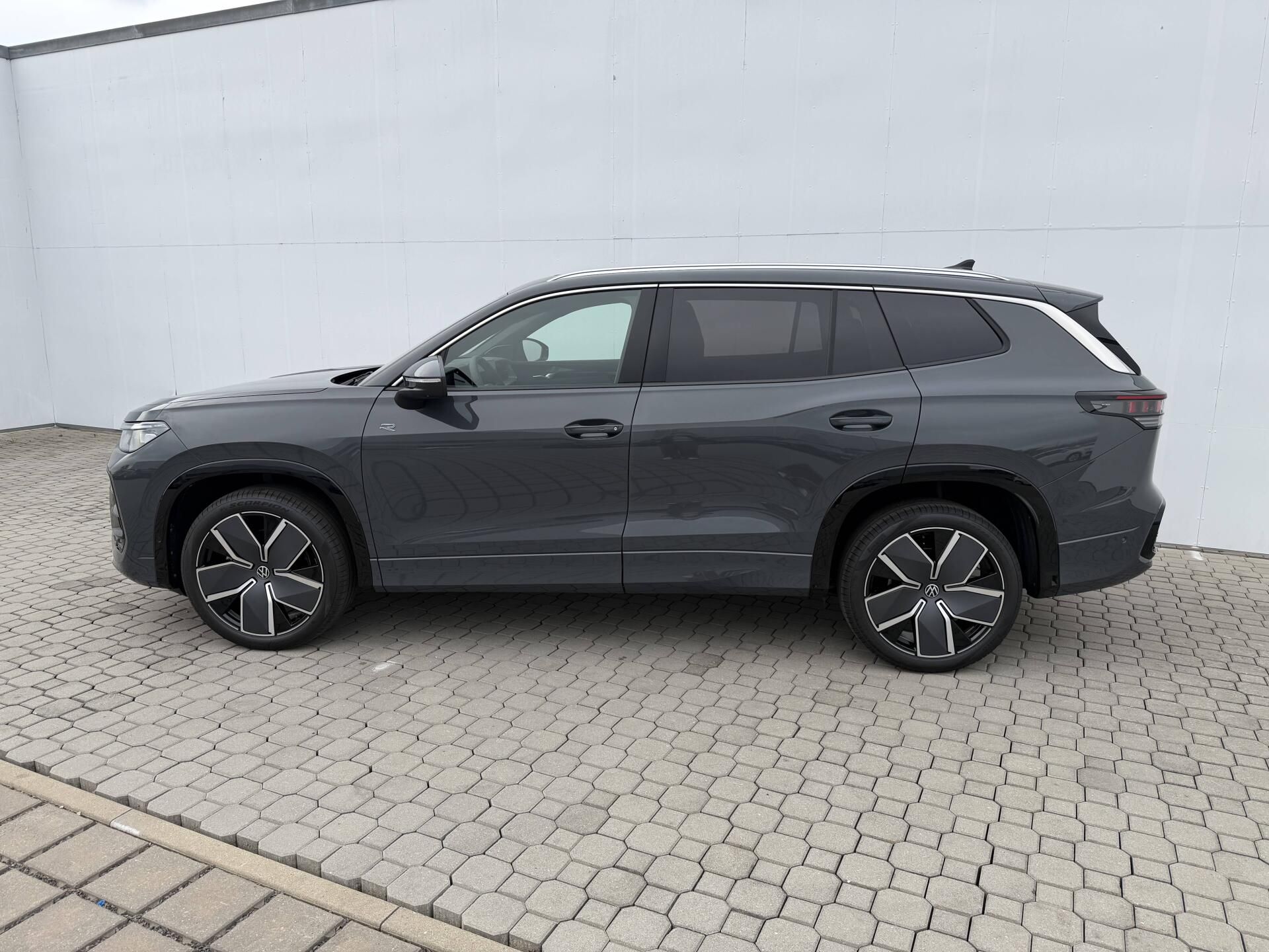 Volkswagen Tayron, R-Line People 7DSG 4 2,0TSi - fotka 3