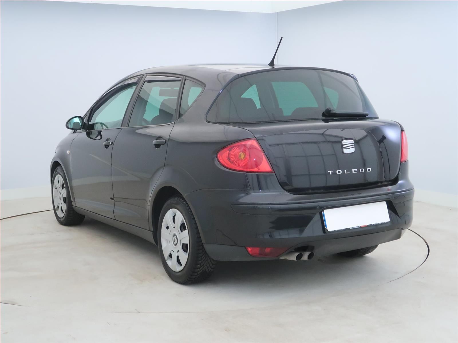 Seat Toledo, 2.0 TDI, Automatická klima - fotka 4