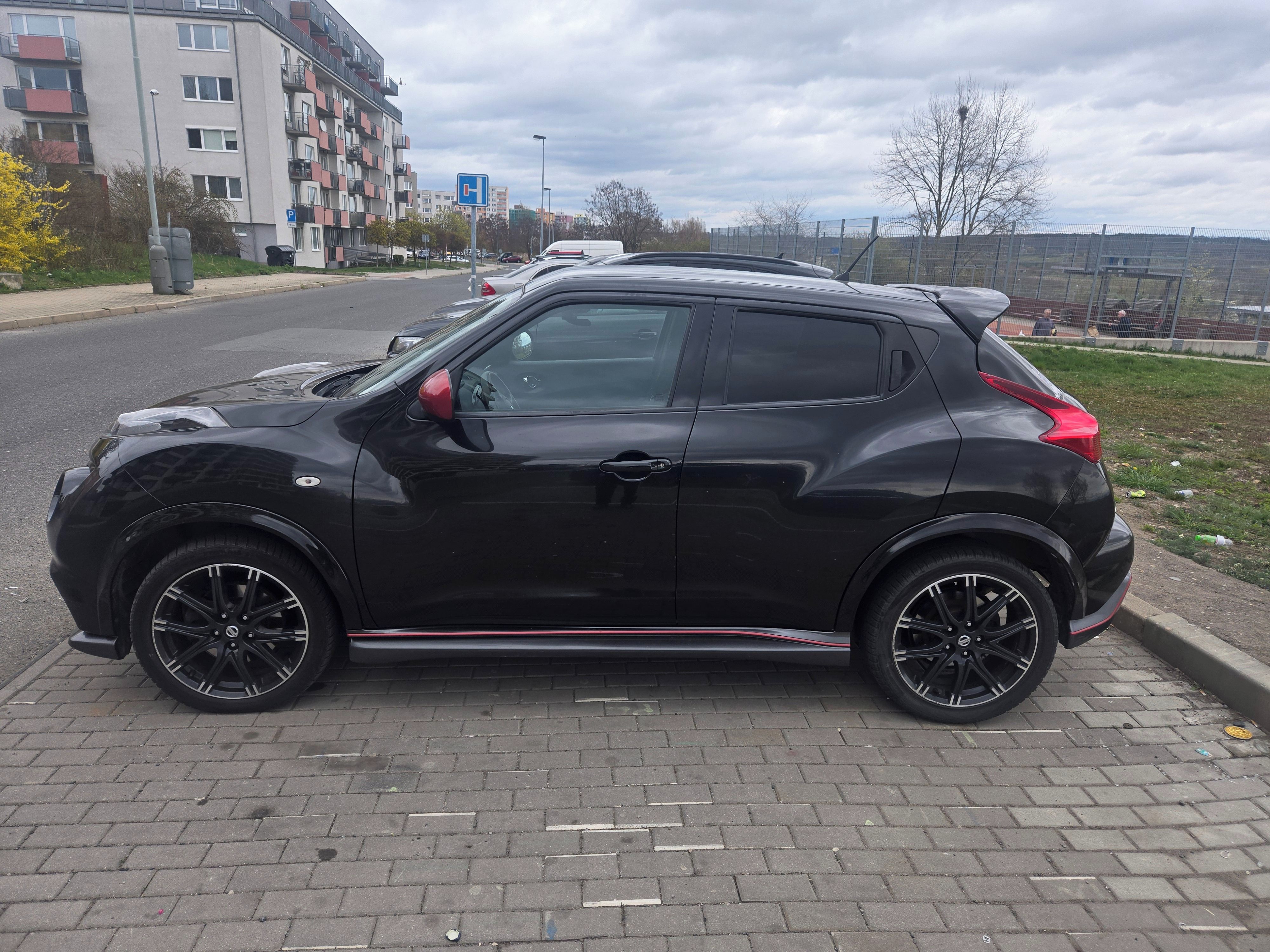 Nissan Juke, Nismo 4x4 1,6 DIG-T - fotka 5