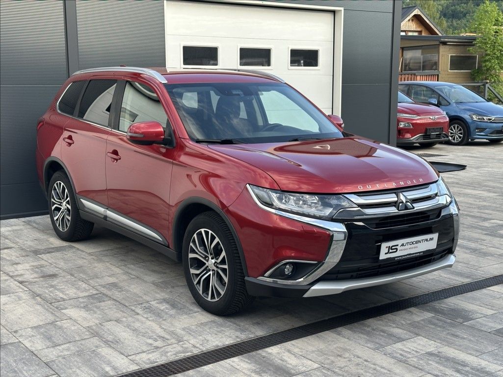 Mitsubishi Outlander, 2,2DI-D 150PS  Intense+ -7 4x4 - fotka 5