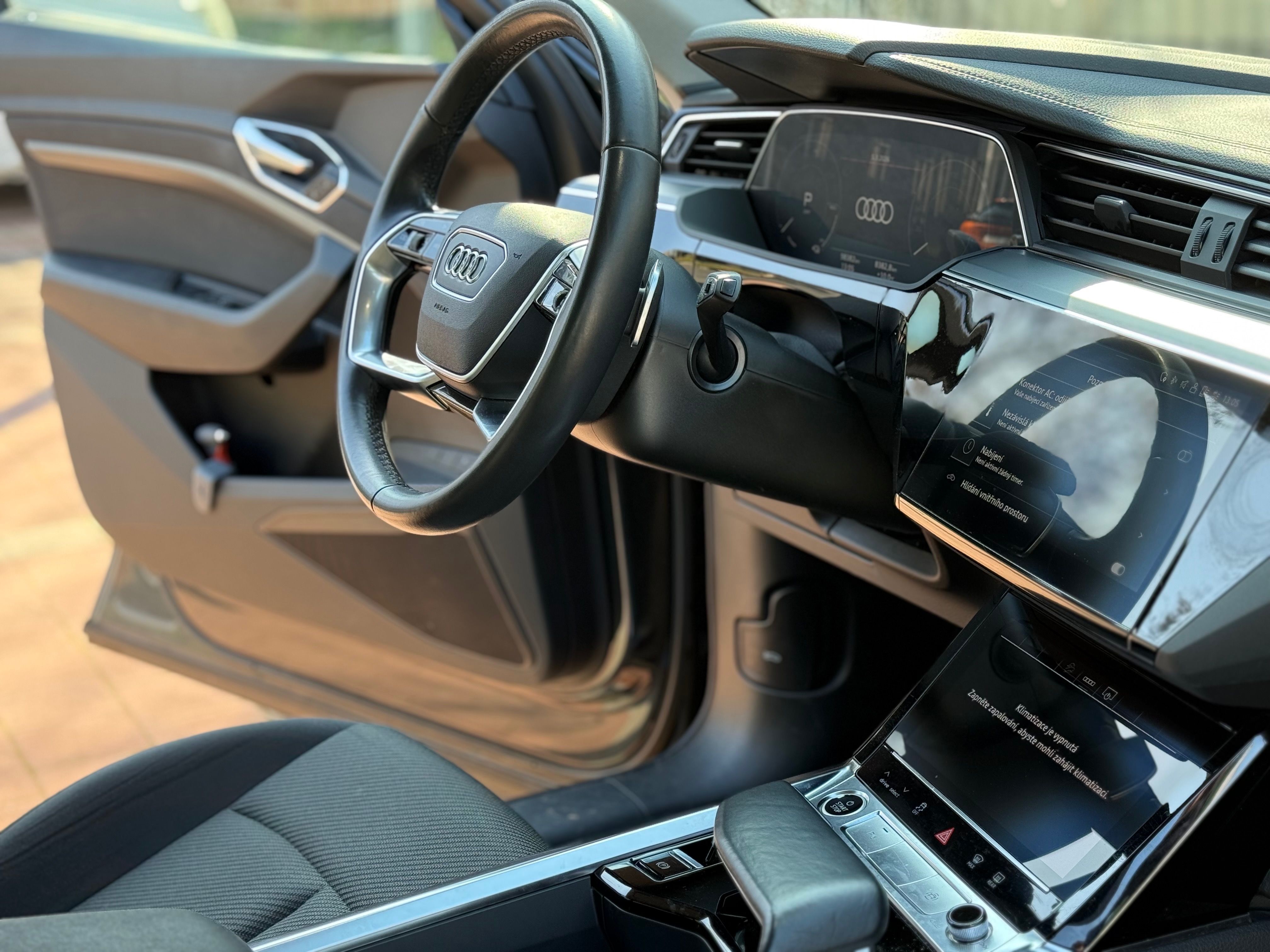Audi e-tron, 55, Quattro, SoH 90,1%, DPH - fotka 3