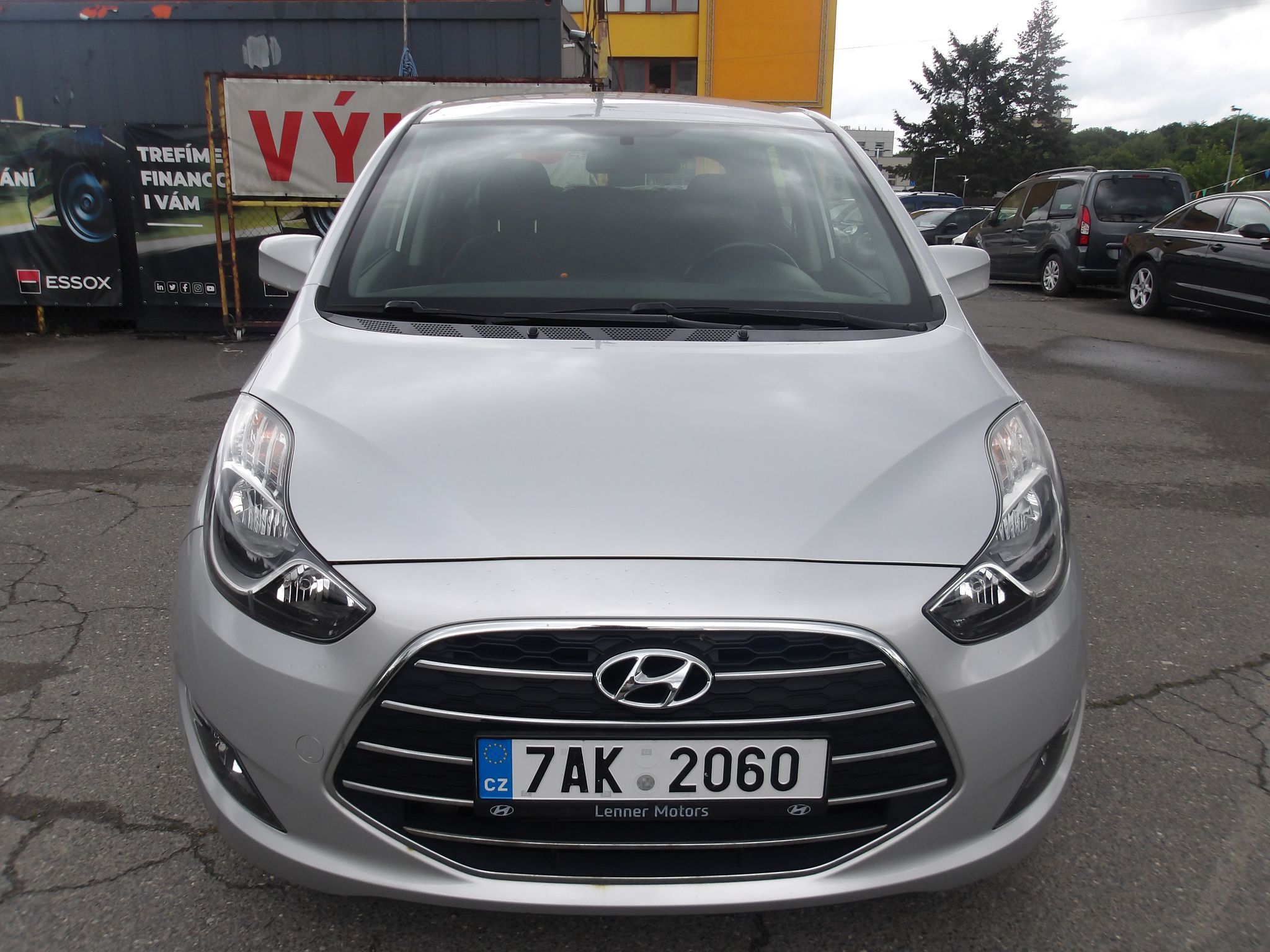 Hyundai ix20, 1,6i 91kW NAJ.56000km !!! 1.MA - fotka 2