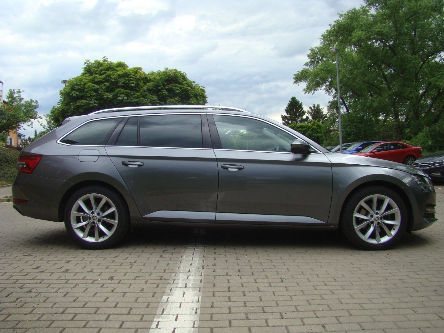 Škoda Superb, III 2.0TDi DSG MATRIX VIRTUAL - fotka 3