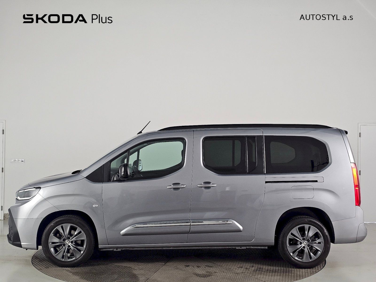 Toyota Proace City Verso, L2 1.2T 110k FAMILY 7S LONG - fotka 3