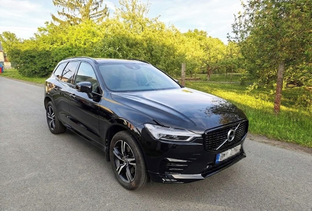 Volvo XC60, B4 145kW R-Design (model 2021)