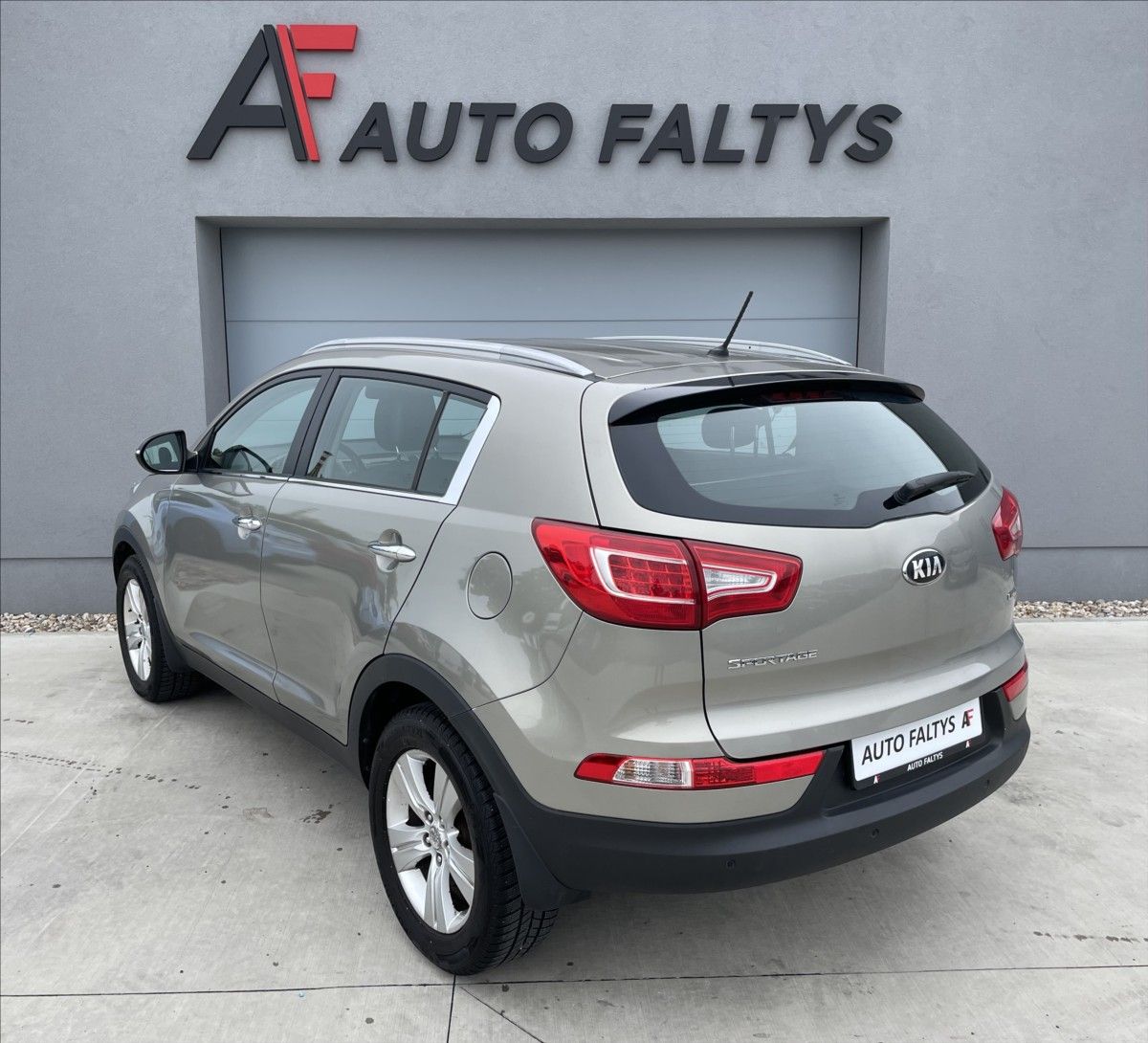 Kia Sportage, 1,7 CRDi 85KW ČR. - fotka 5