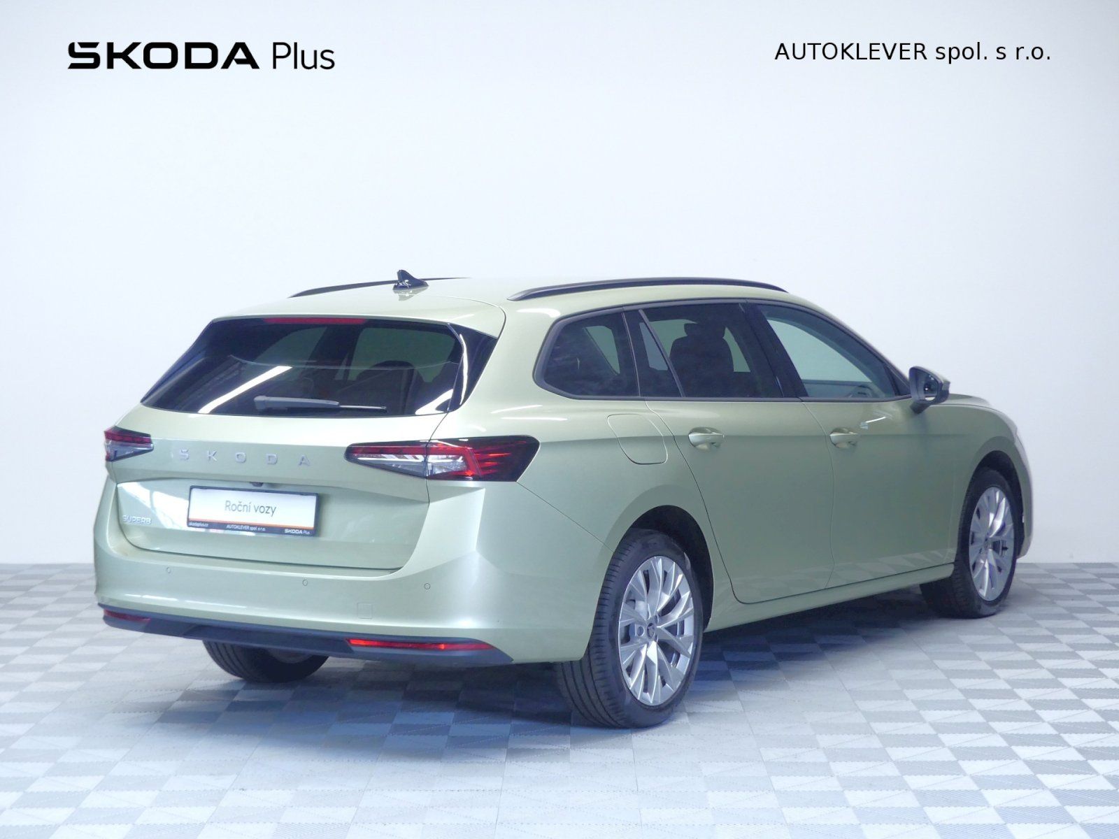 Škoda Superb, Selection DSG 1.5TSI 110kW - fotka 2